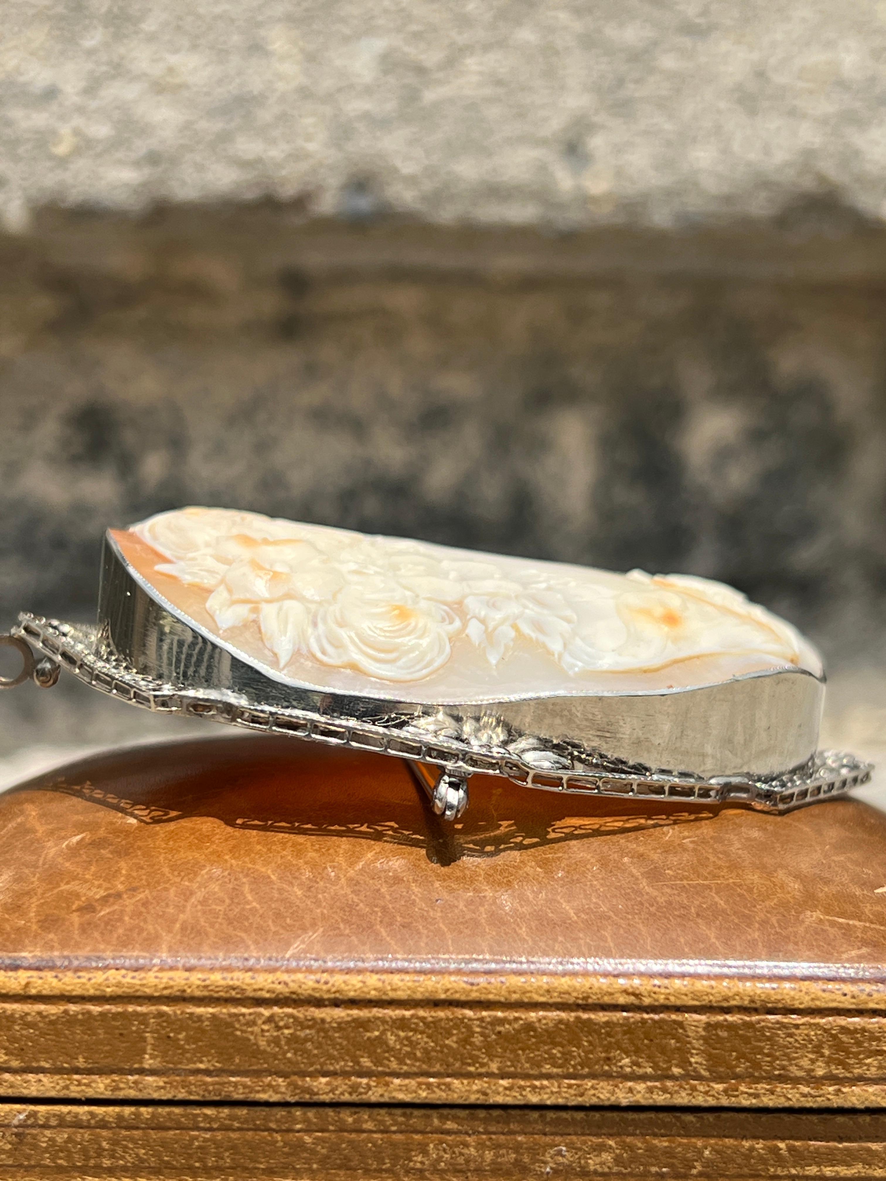 Women's or Men's Art Deco White Gold and Cameo Shell Brooch 1920s For Sale