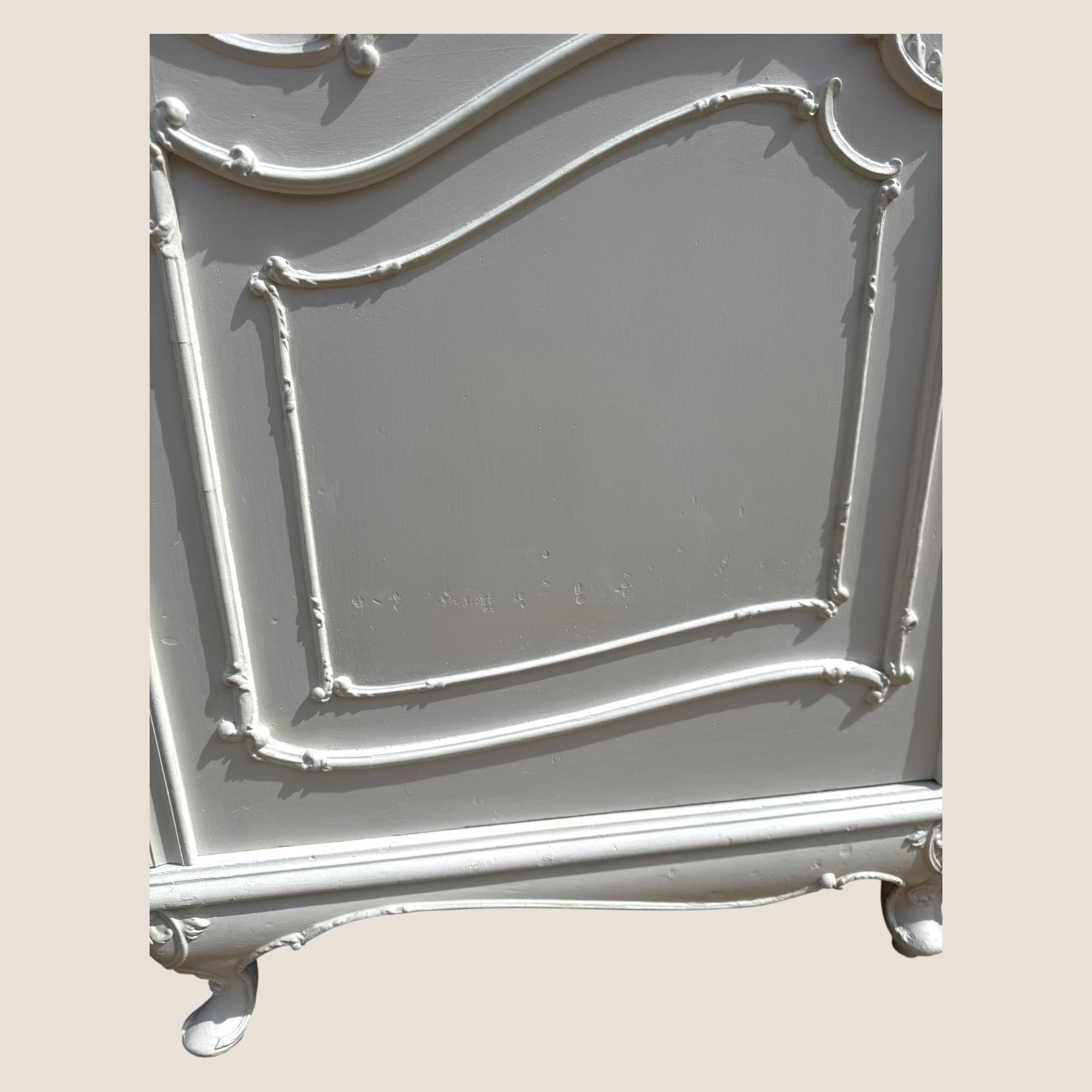 Victorian White Painted 3 Door Wardrobe For Sale 8