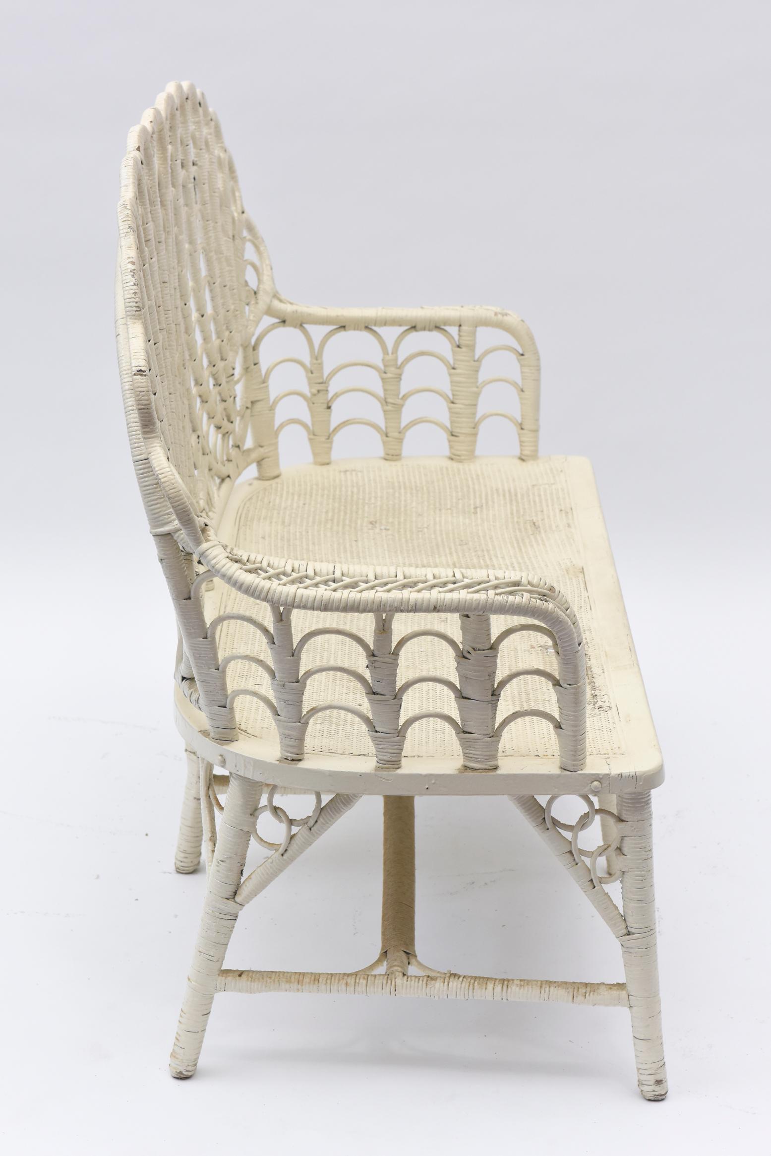 Victorian Wicker Love Seat Shell Back 2