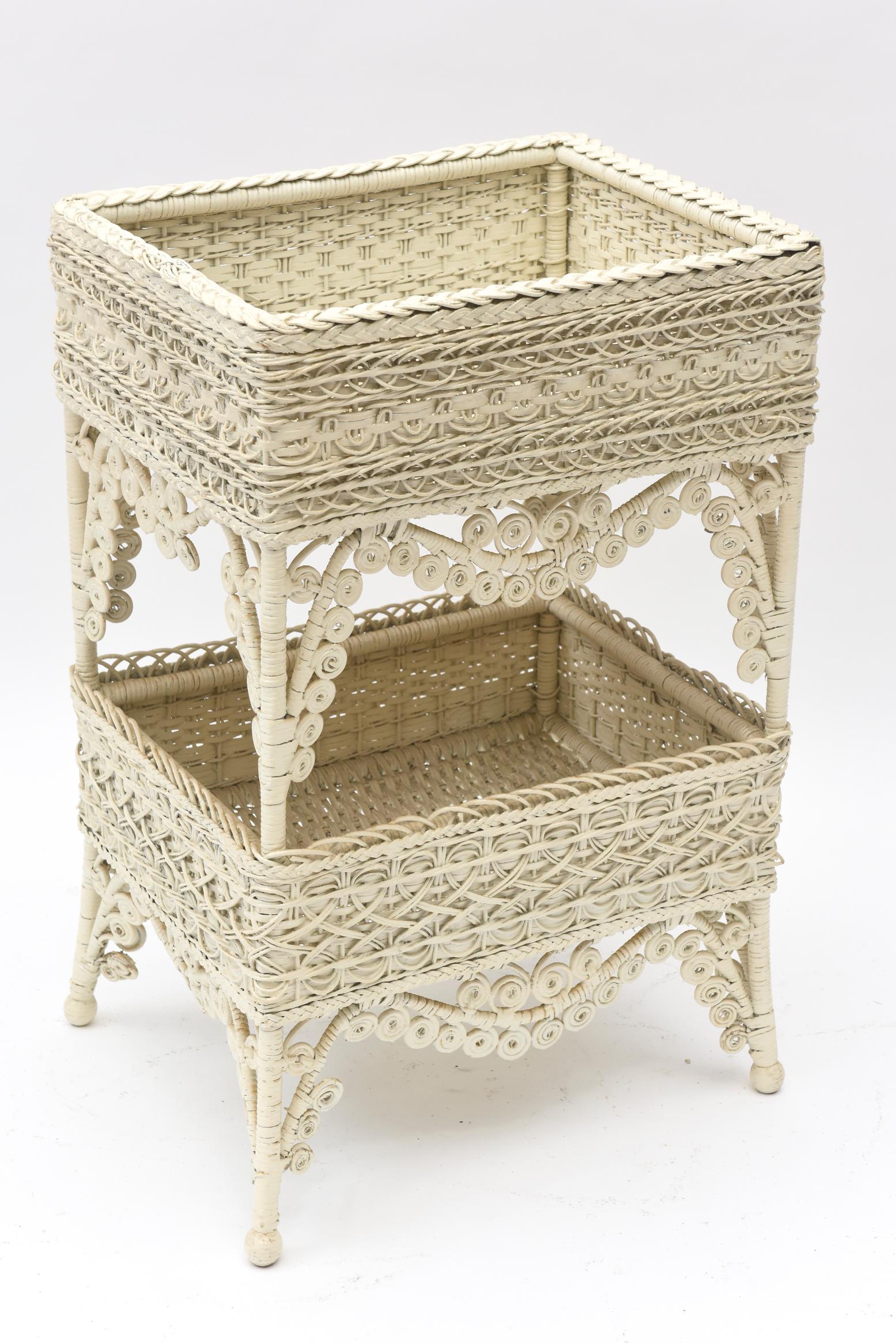 Victorian Wicker Sewing Stand For Sale 1