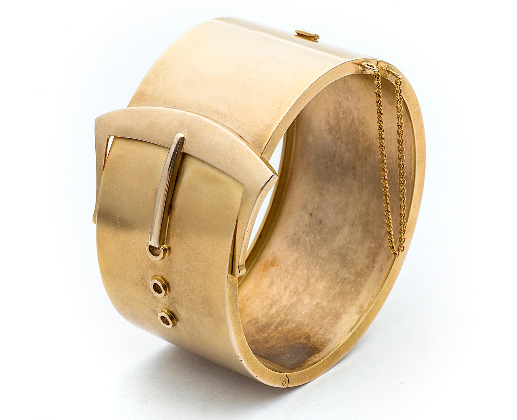 Victorian Wide Gold Buckle Cuff Bracelet In Excellent Condition In Greenwich, CT