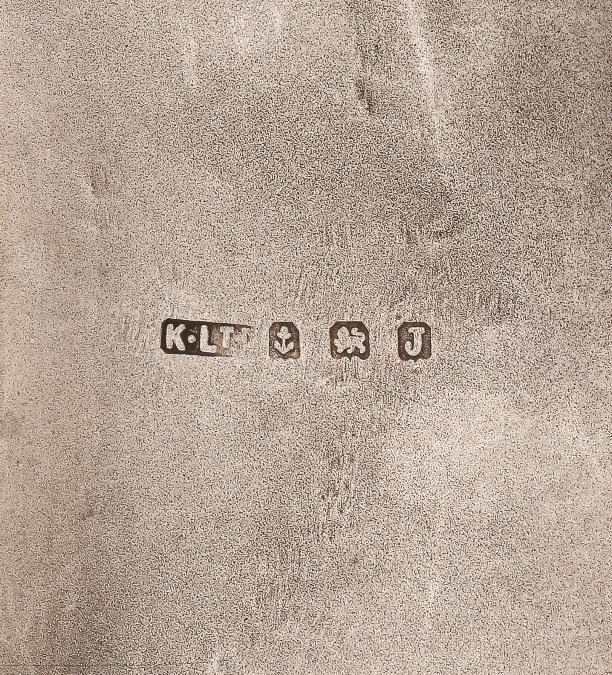 Puño Victoriano Ancho Hoja de Hiedra Significa Aferrarse en venta 6