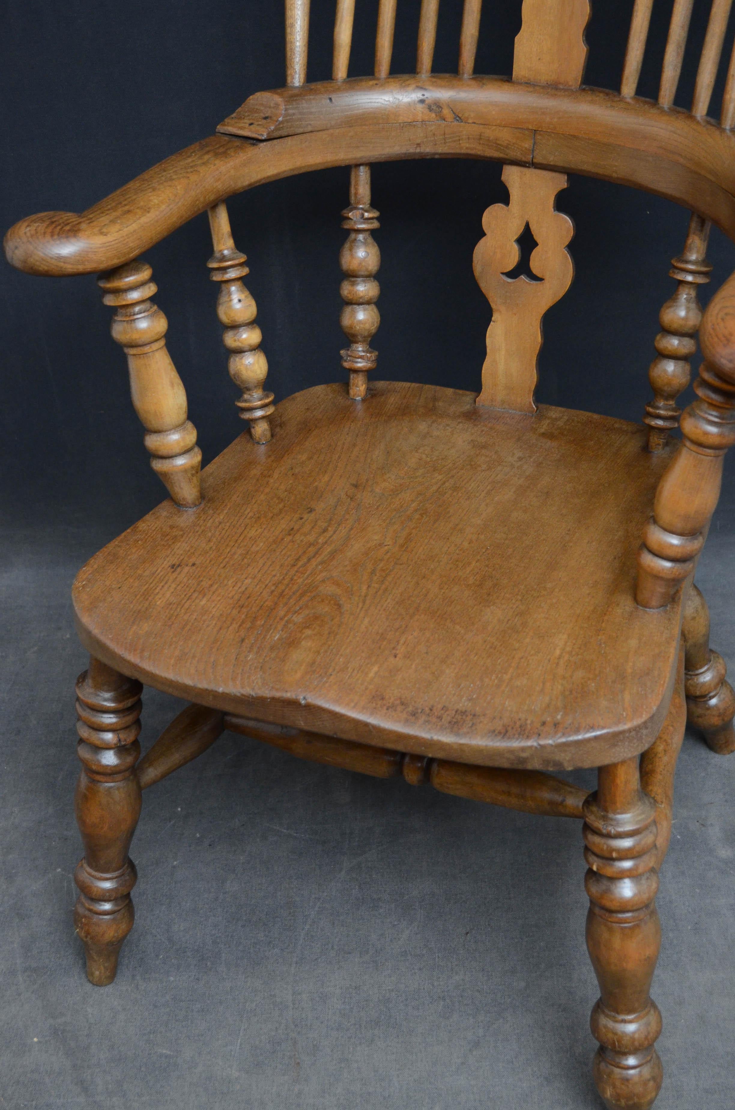 Victorian Windsor Chair In Good Condition In Whaley Bridge, GB