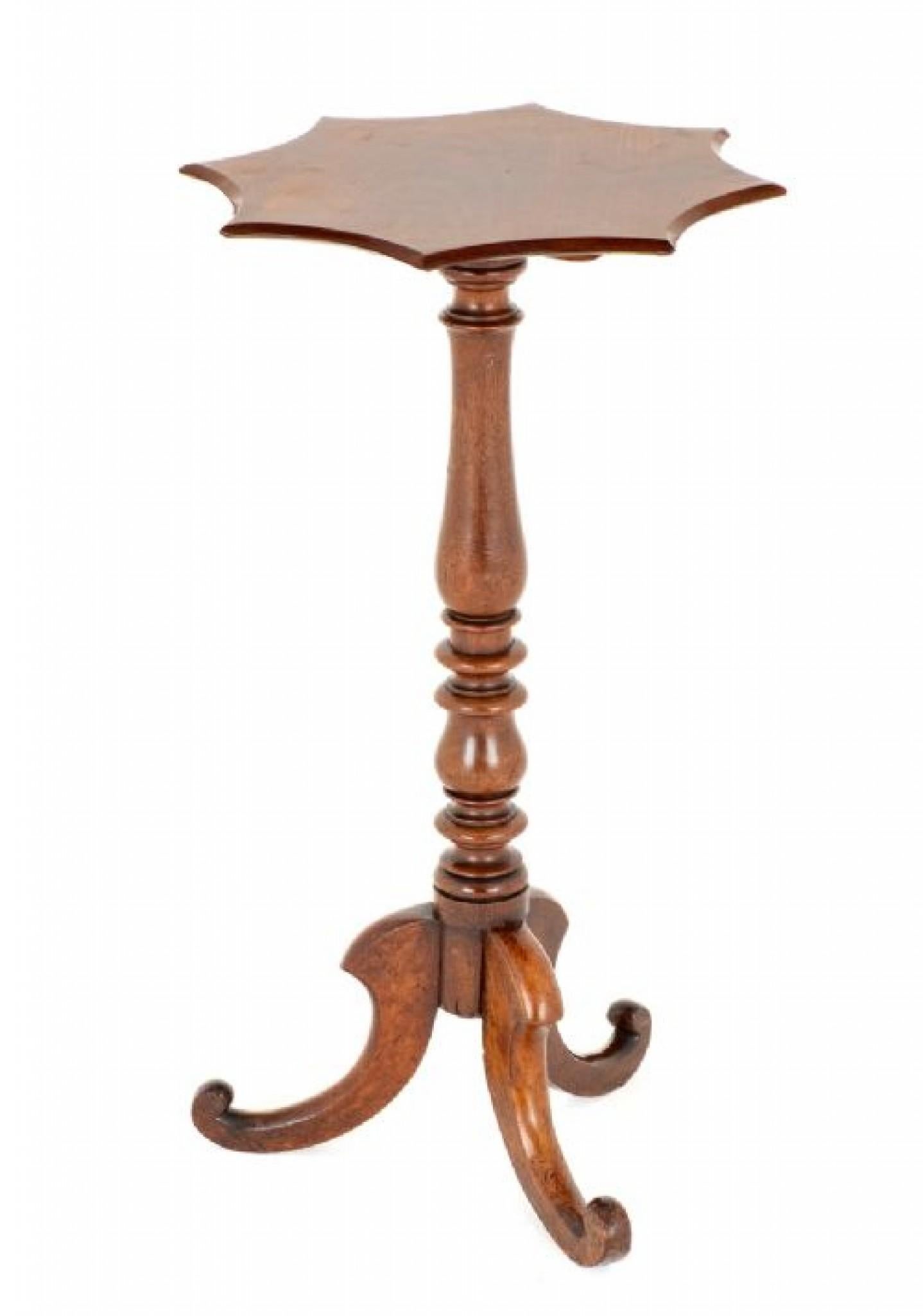 Milieu du XIXe siècle Table à vin victorienne à plateau étoilé 1860 en vente