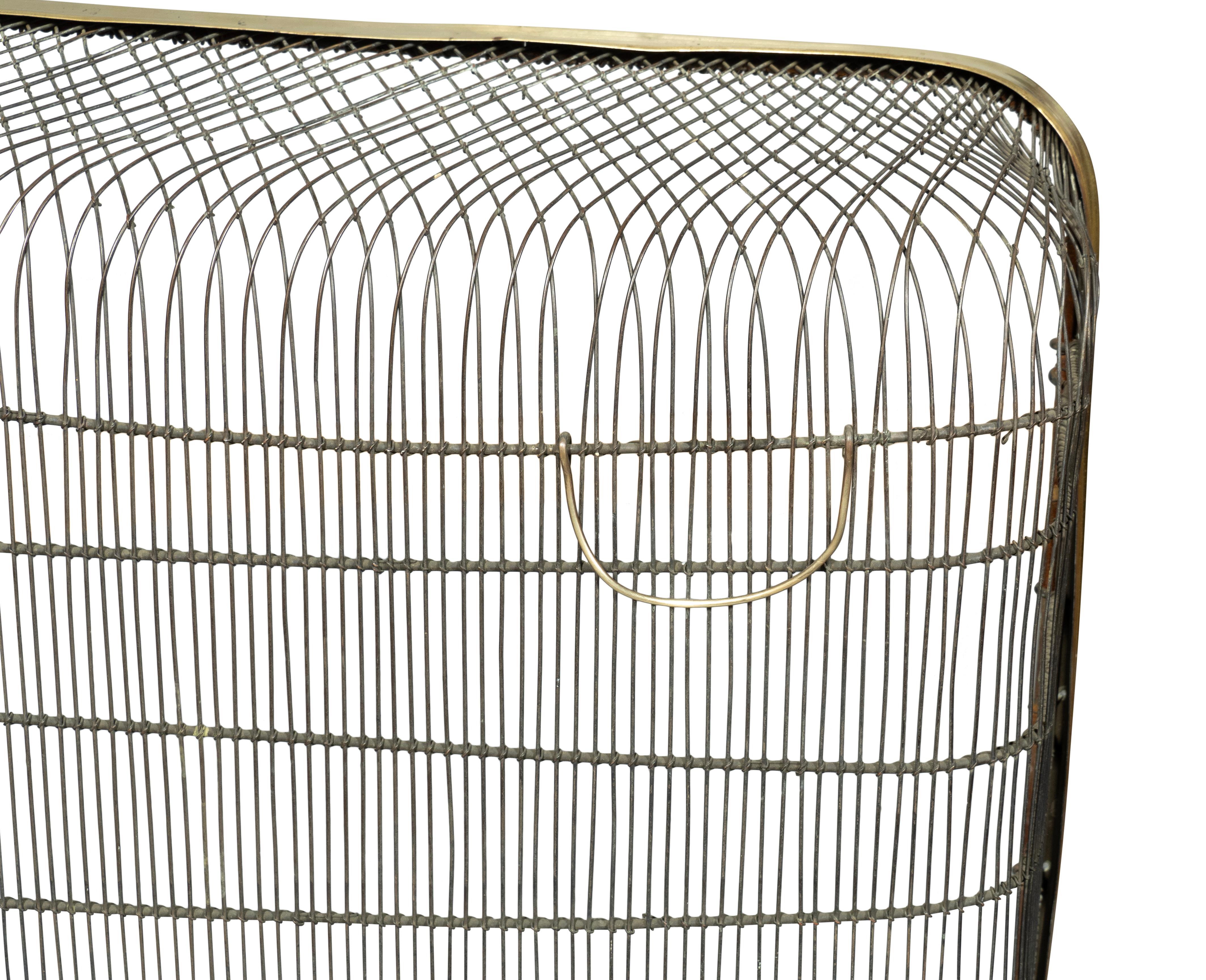 Ottone Parafuoco vittoriano in filo e ottone in vendita