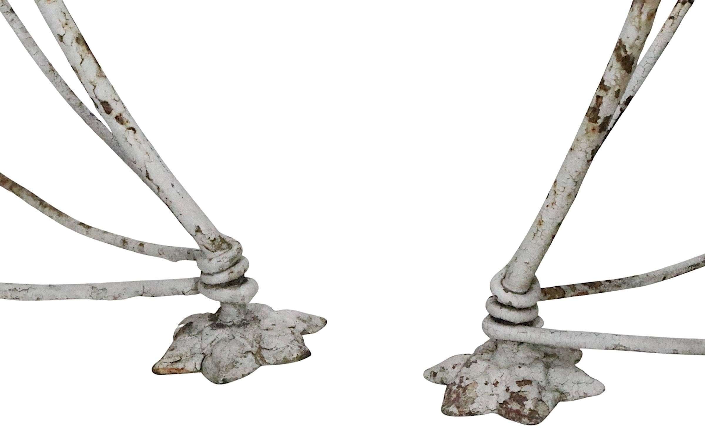 Chaises de jardin victoriennes en fil de fer par Howard & Morse vers 1880/1900 en vente 3