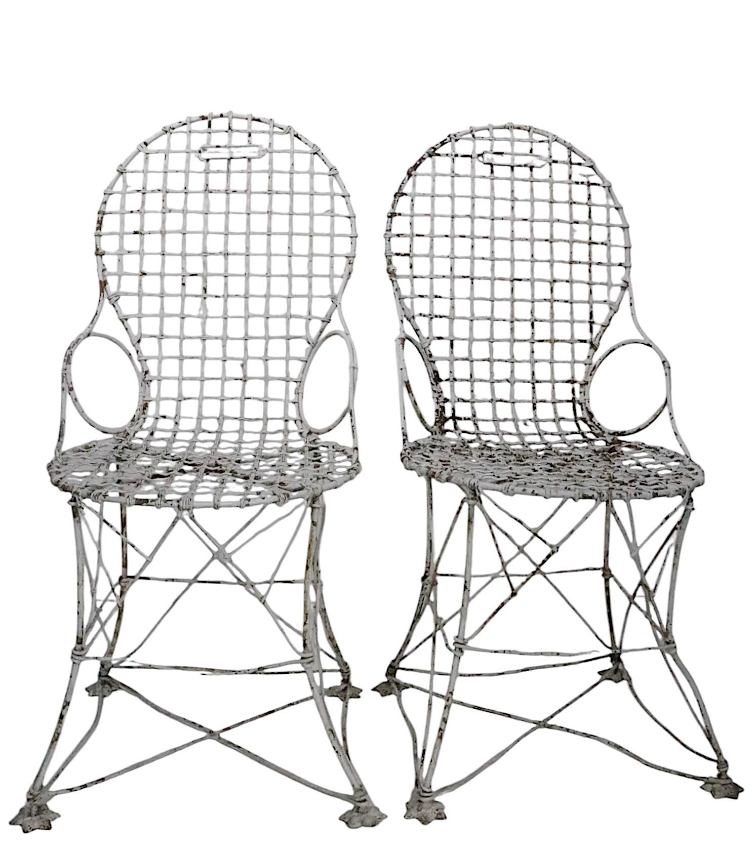 Chaises de jardin victoriennes en fil de fer par Howard & Morse vers 1880/1900 en vente 8