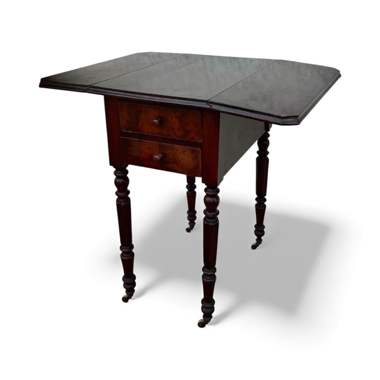 Victorian Wood Drop-Leaf Side Table with Turned Legs, 19th Century