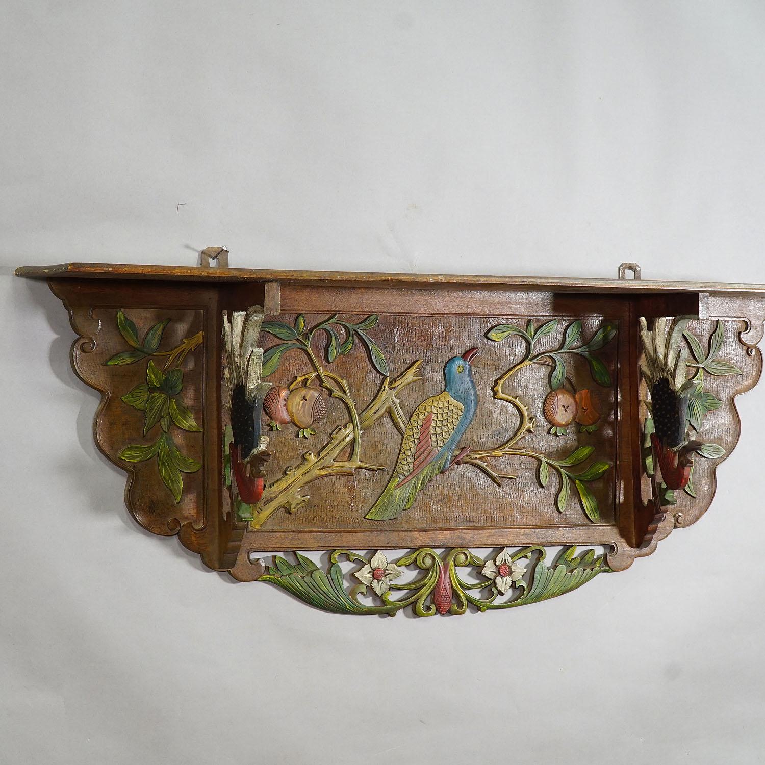 Black Forest Victorian Wooden Shelve with Polychromic Painted Birds, circa 1920