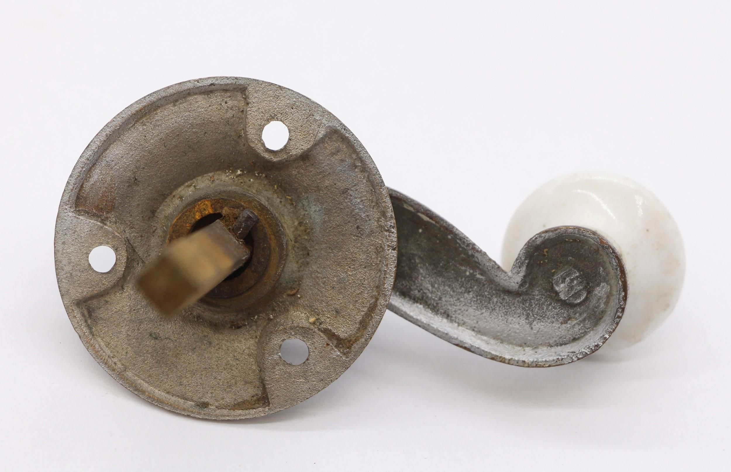 Victorian Working Cast Iron Doorbell Matching Crank 4