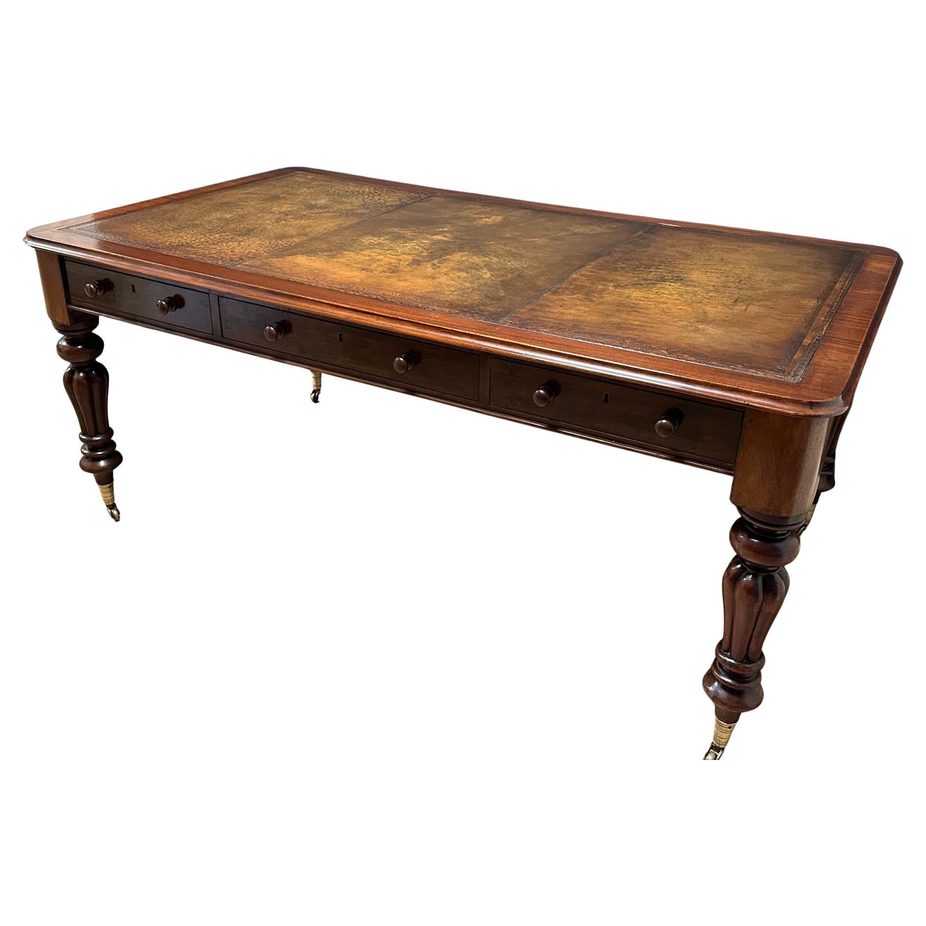 Victorian writing table For Sale