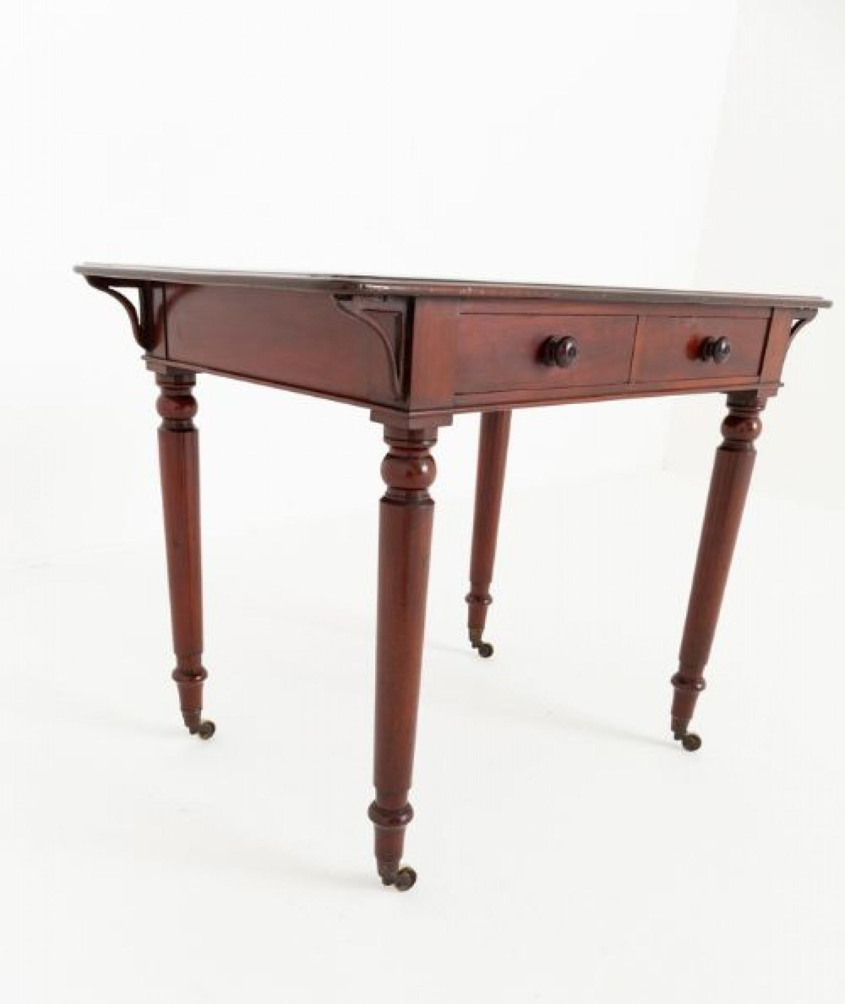 Viktorianischer Mahagoni-Schreibtisch im viktorianischen Stil Holland and Sons 1870 im Angebot 1