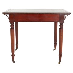 Viktorianischer Mahagoni-Schreibtisch im viktorianischen Stil Holland and Sons 1870