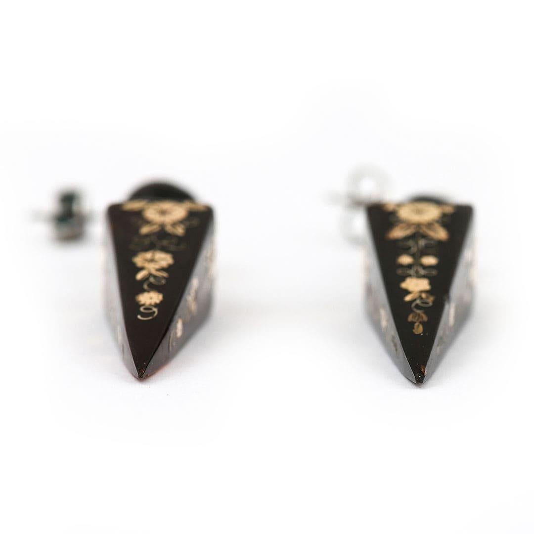 Victorian Yellow Gold and Silver Pique Drop Earrings, Circa 1870 In Good Condition In Lancashire, Oldham