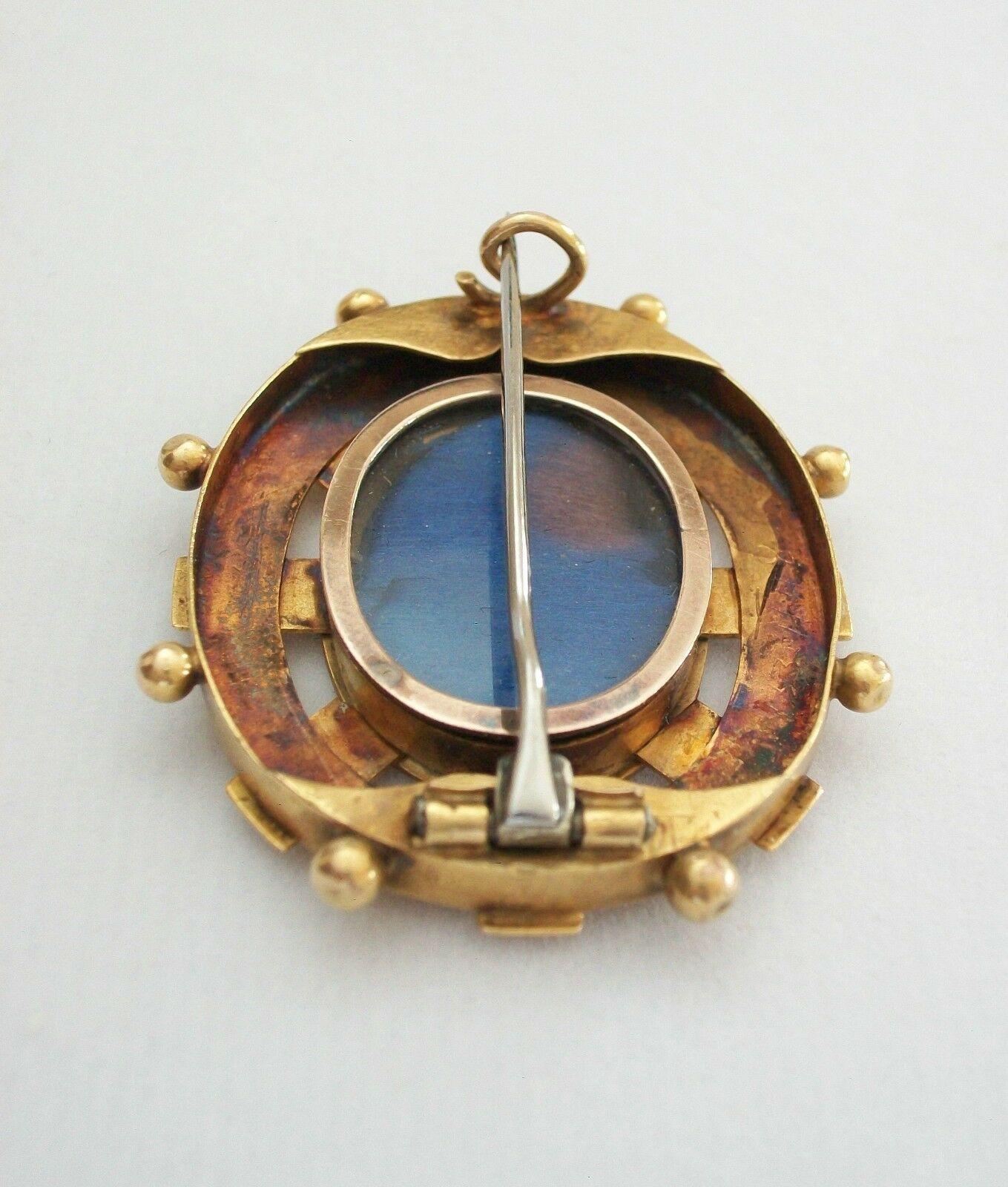 Victorian Yellow Gold Etruscan Revival Tooled Brooch with Locket, Circa 1860's For Sale 6