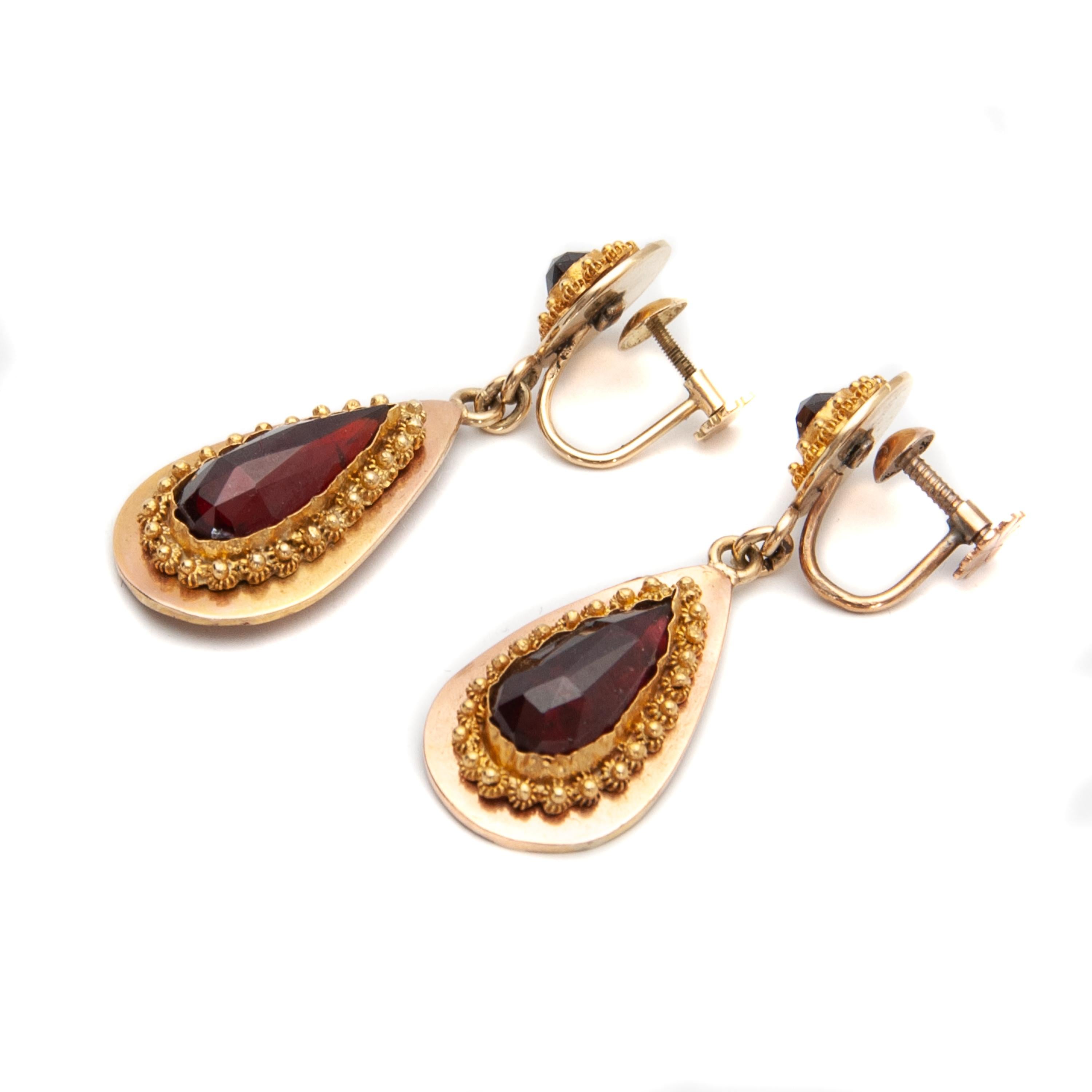 Antique 1890's Garnet Dangle Earrings For Sale 1