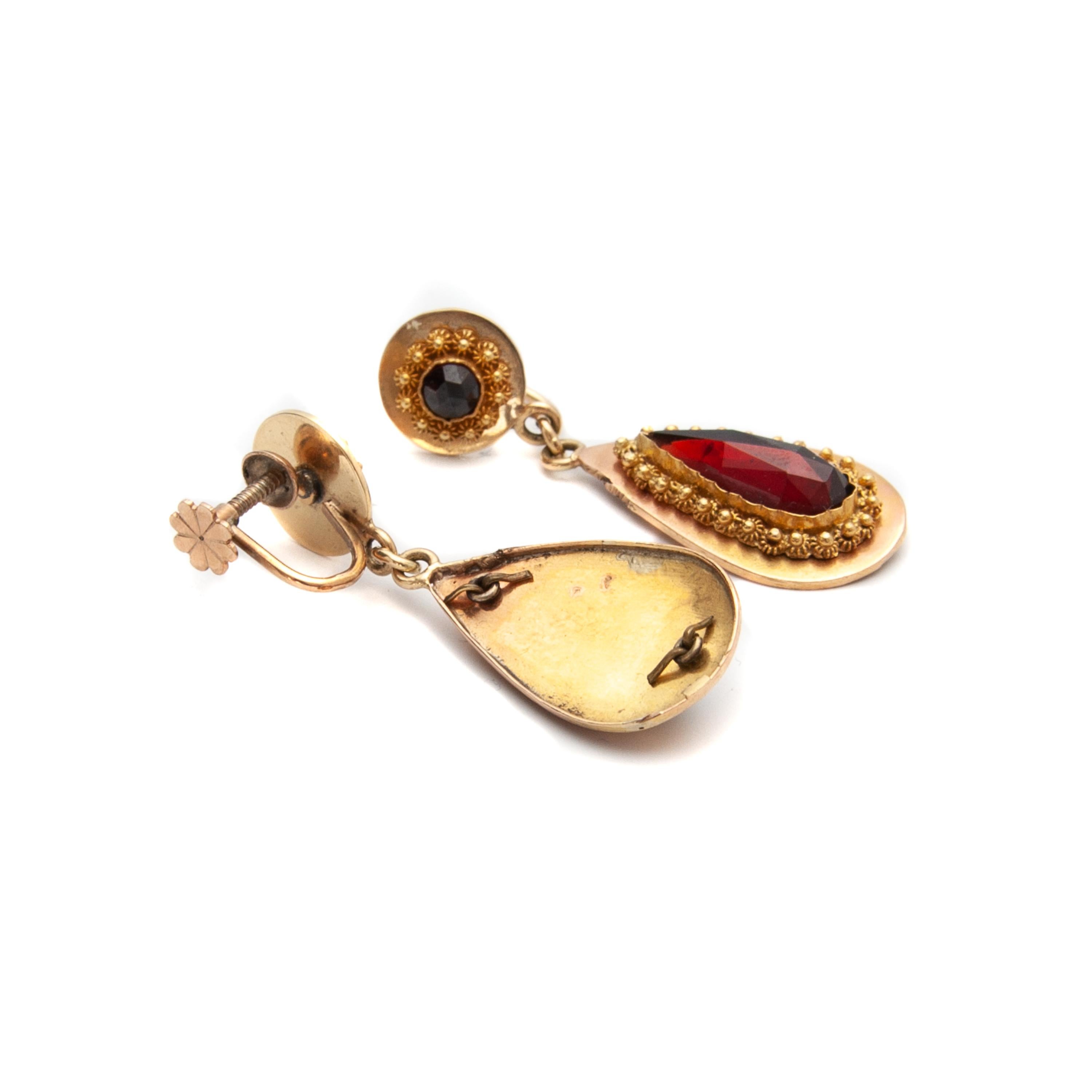 Antique 1890's Garnet Dangle Earrings For Sale 2