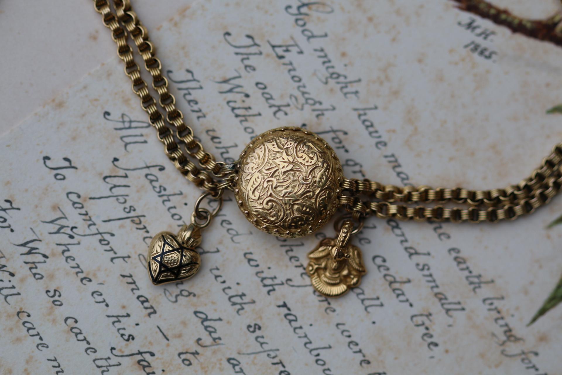 Women's or Men's Victorian Yellow Gold Floral Engraved Bracelet