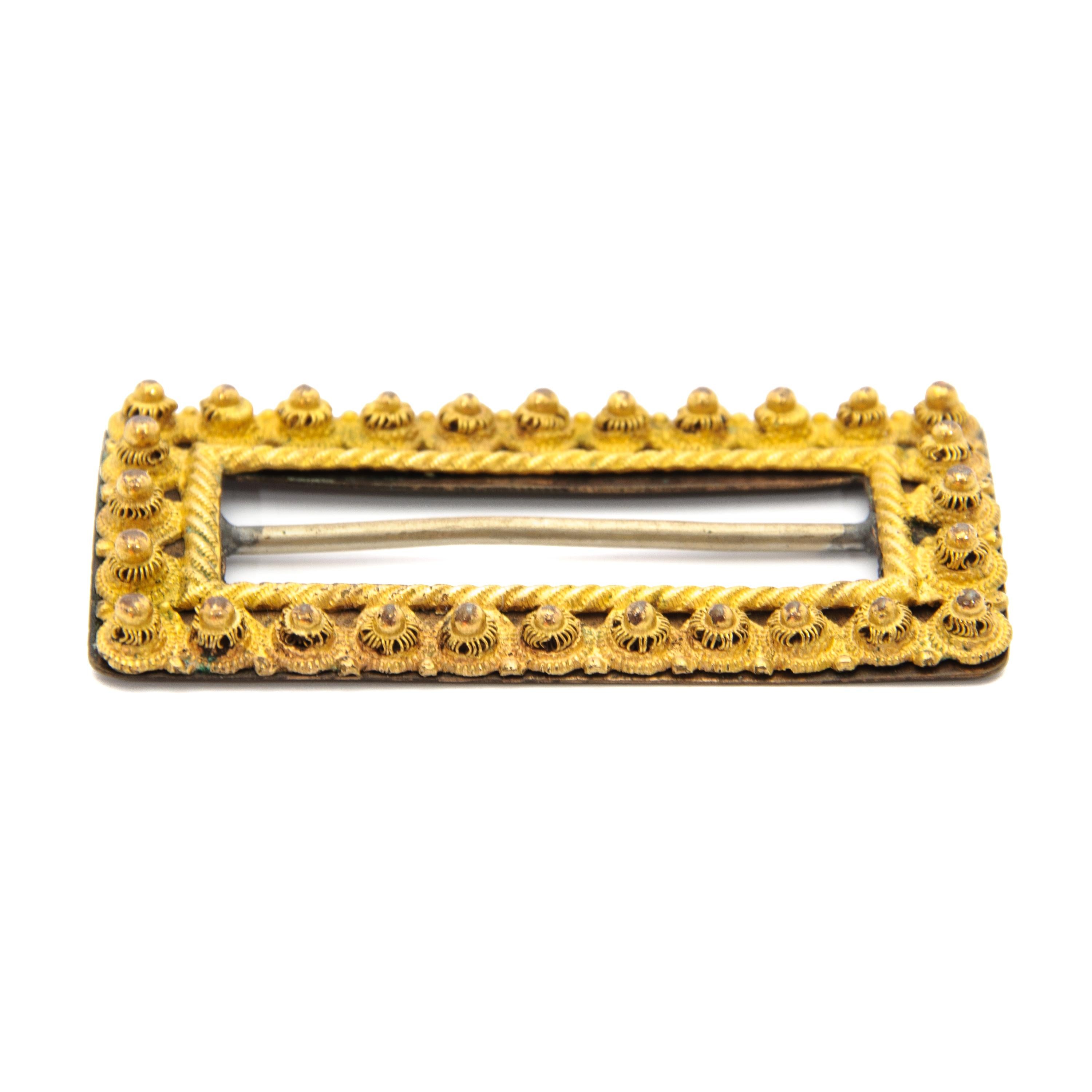 gold rectangle buckle