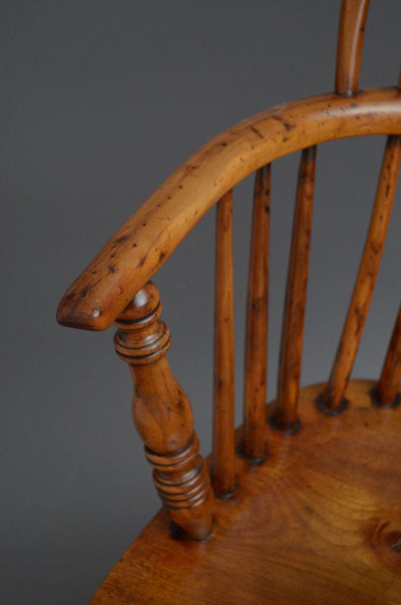 Victorian Yew Wood Windsor Chair In Good Condition For Sale In Whaley Bridge, GB
