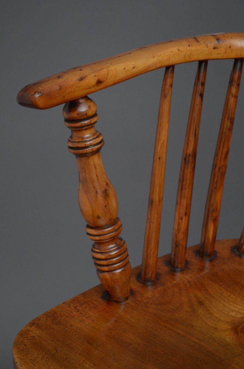 19th Century Victorian Yew Wood Windsor Chair For Sale