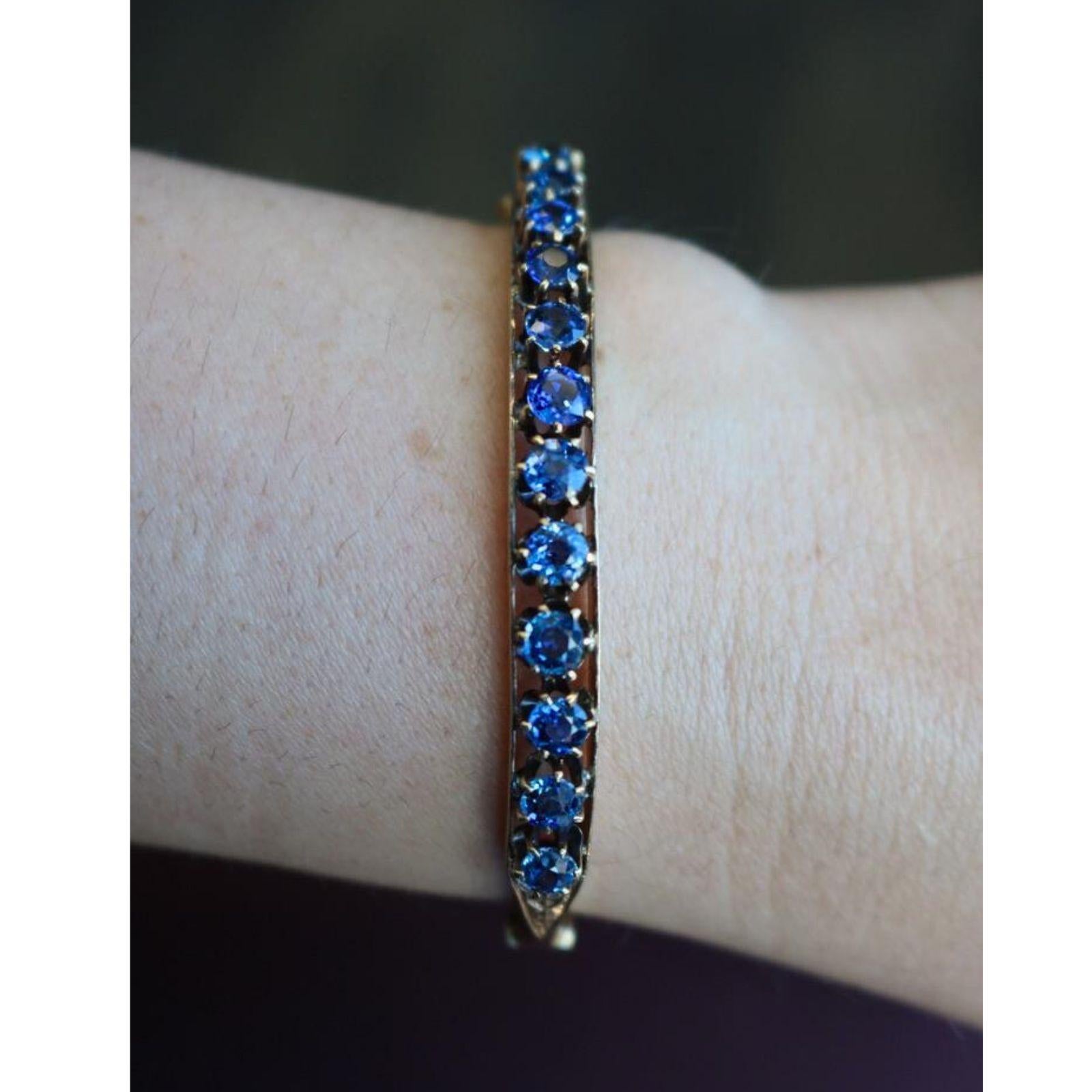 Viktorianischer Yogo Montana Blauer Saphir Armreif 14K Gold ~4.6ctw (Rundschliff) im Angebot