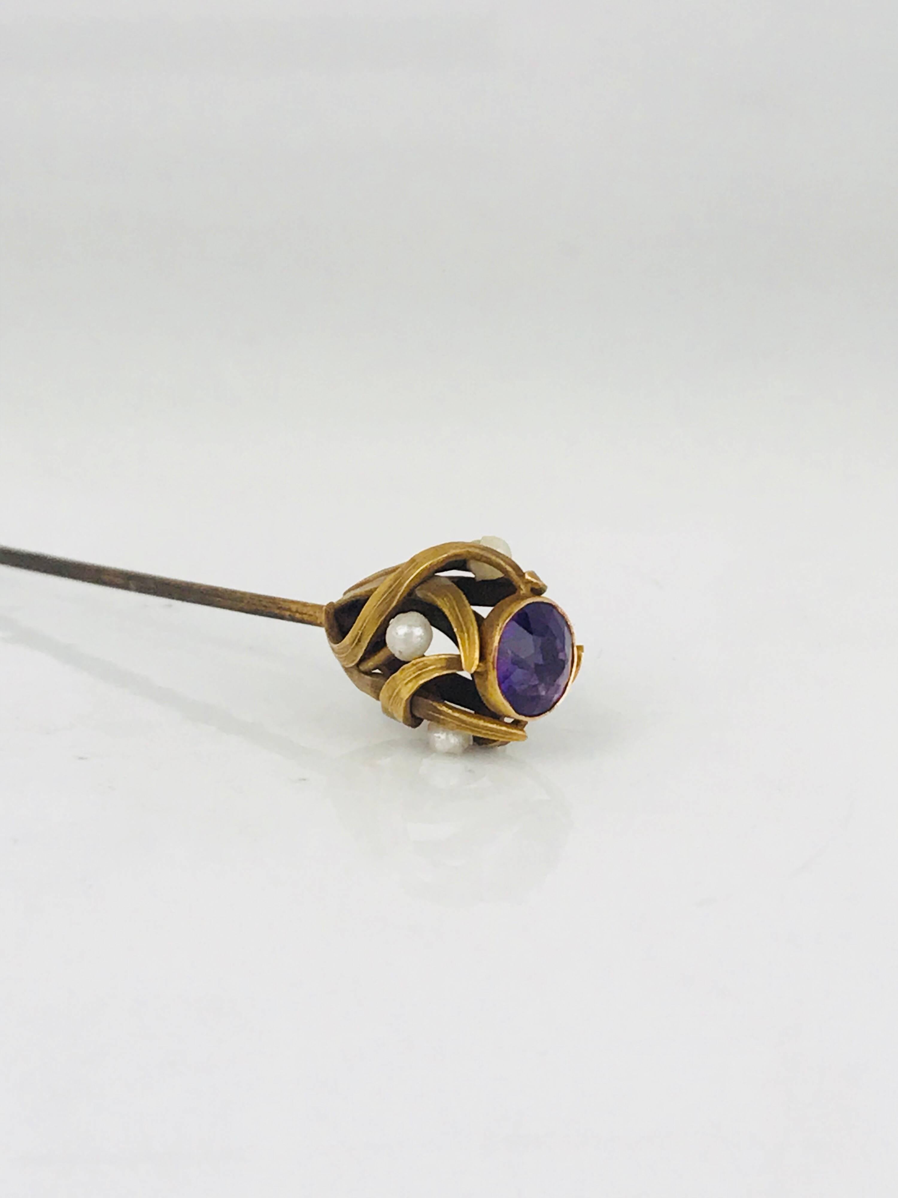 Victorian, 14 Karat, Old Mine-Cut Amethyst and Seed Pearl Hat Pin, circa 1840 In Excellent Condition For Sale In Aliso Viejo, CA