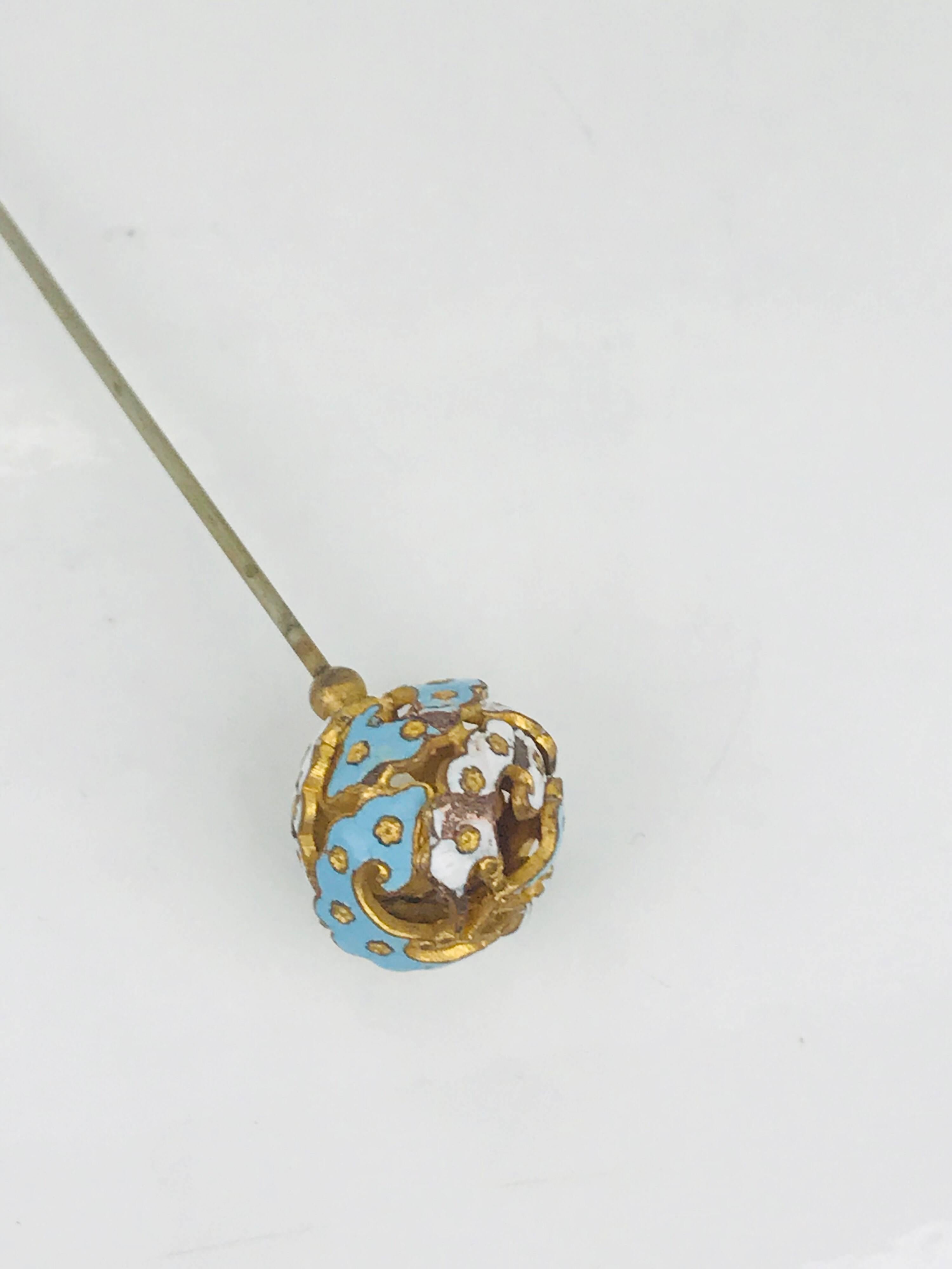 Women's or Men's Victorian, Hat Pin, Gold Vermeil, White and Turquoise Colored Enamel, circa 1870 For Sale