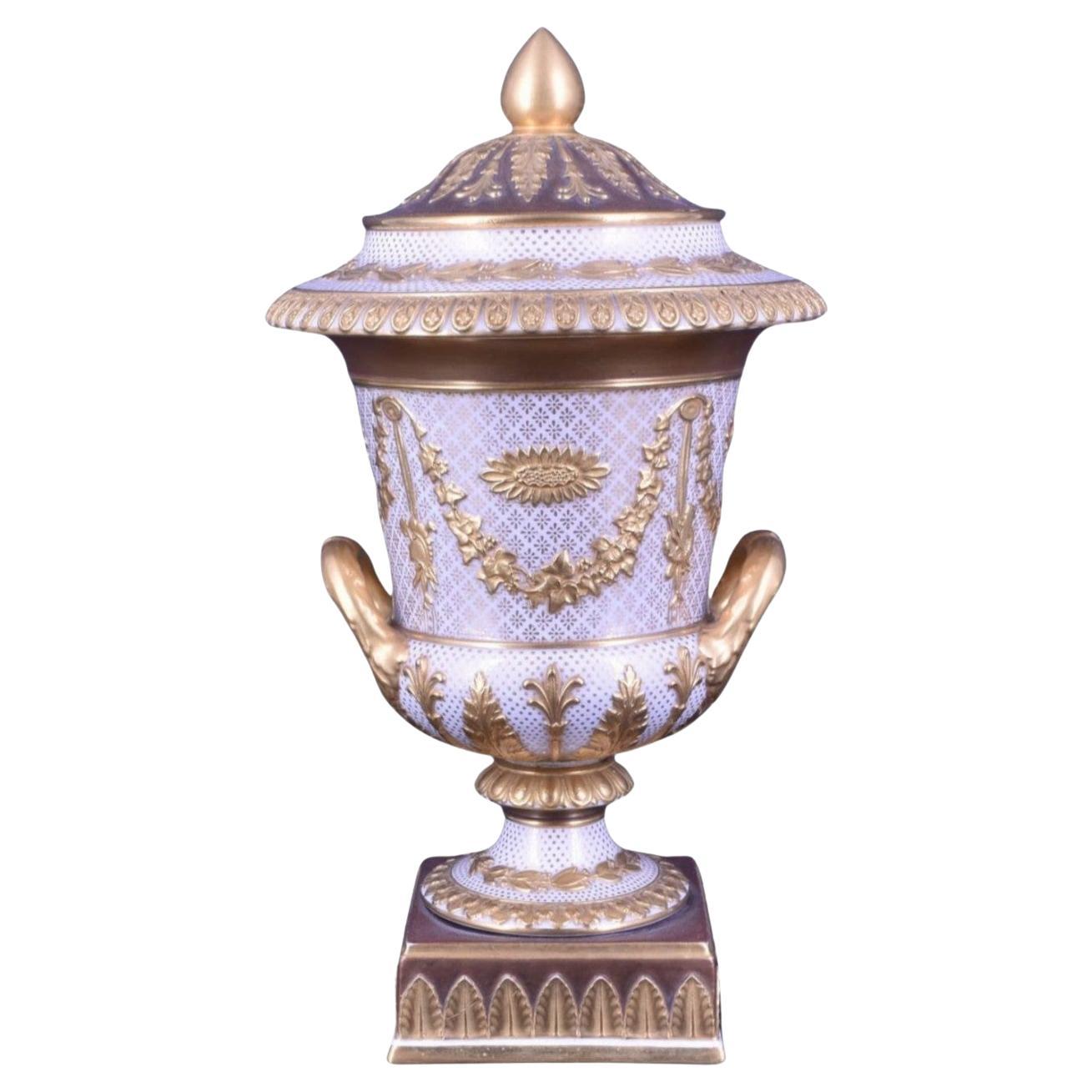 Victoriaware campana Vase in White with Gilt Decoration. Wedgwood C1880. For Sale