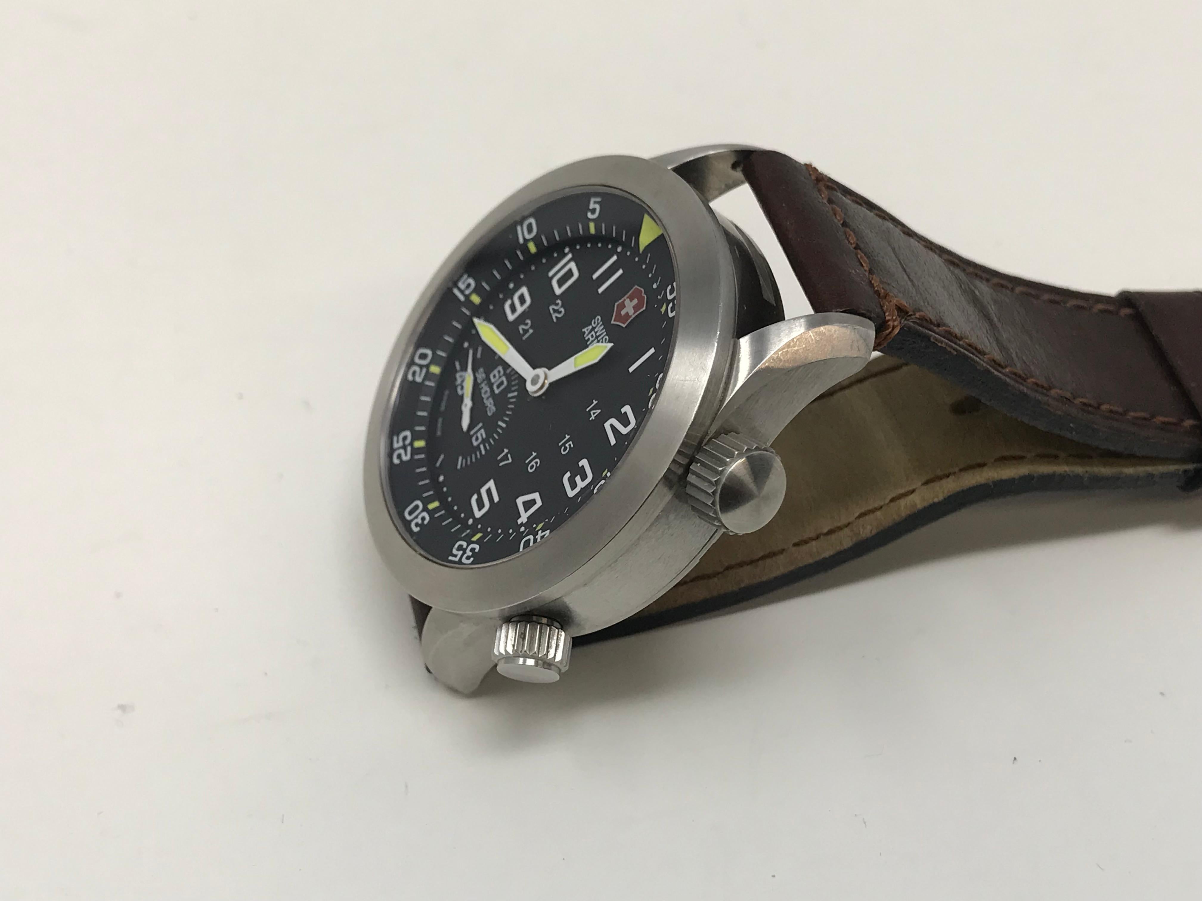Victorinox Swiss Army Air boss Mach 4 XL Model 24044 In Good Condition For Sale In Montreal, QC