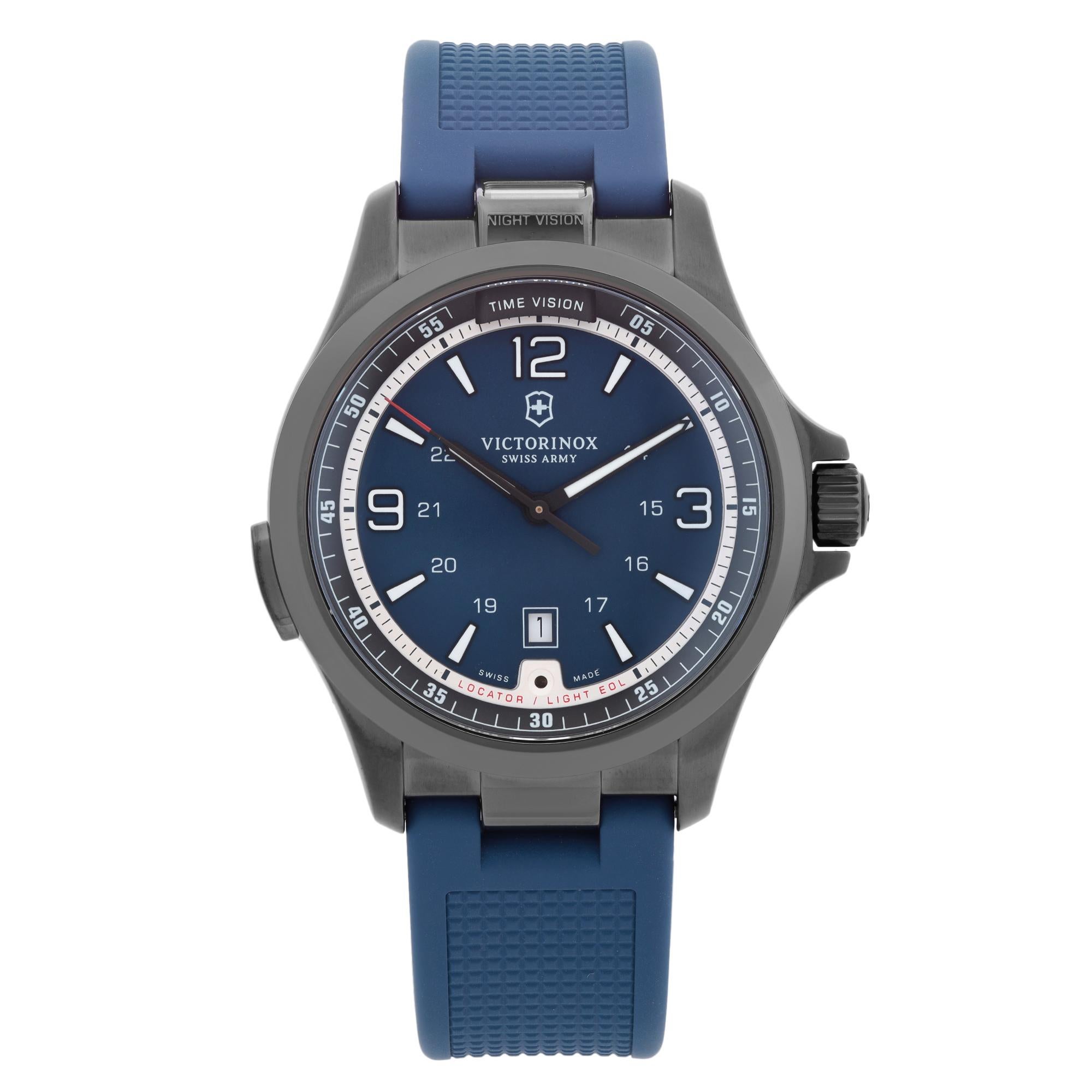 Display model. The original box and paper are not included.

 Brand: Victorinox  Type: Wristwatch  Department: Men  Model Number: 241707  Country/Region of Manufacture: Switzerland  Style: Casual  Model: Victorinox Swiss Army  Vintage: No  Movement: