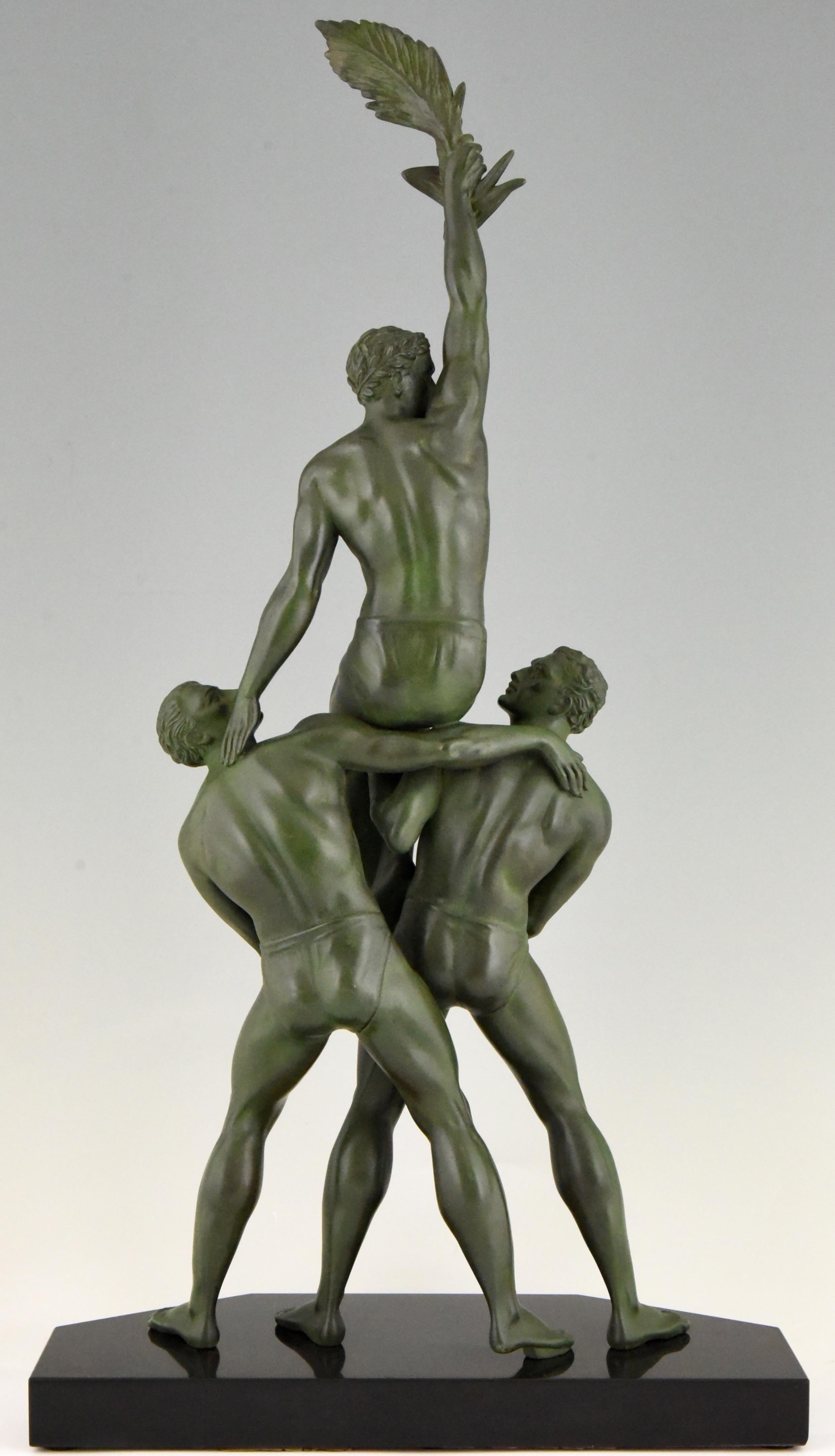 Victory Art Deco Sculpture of Three Athletes Pierre Le Faguays, France, 1930 In Good Condition In Antwerp, BE