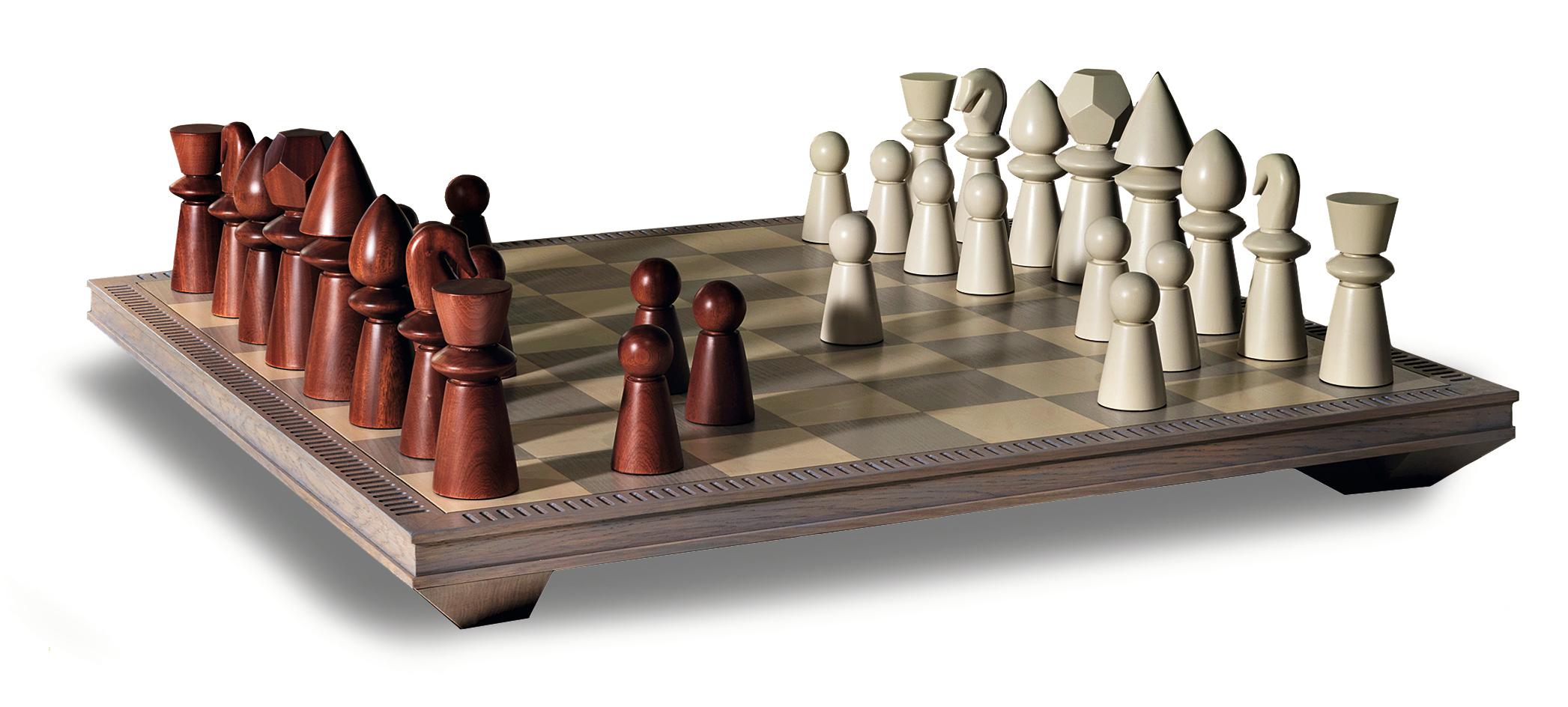 Italian VICTORY Solid Wood White and Red Chessboard with Chess in Maple and Mahogany For Sale