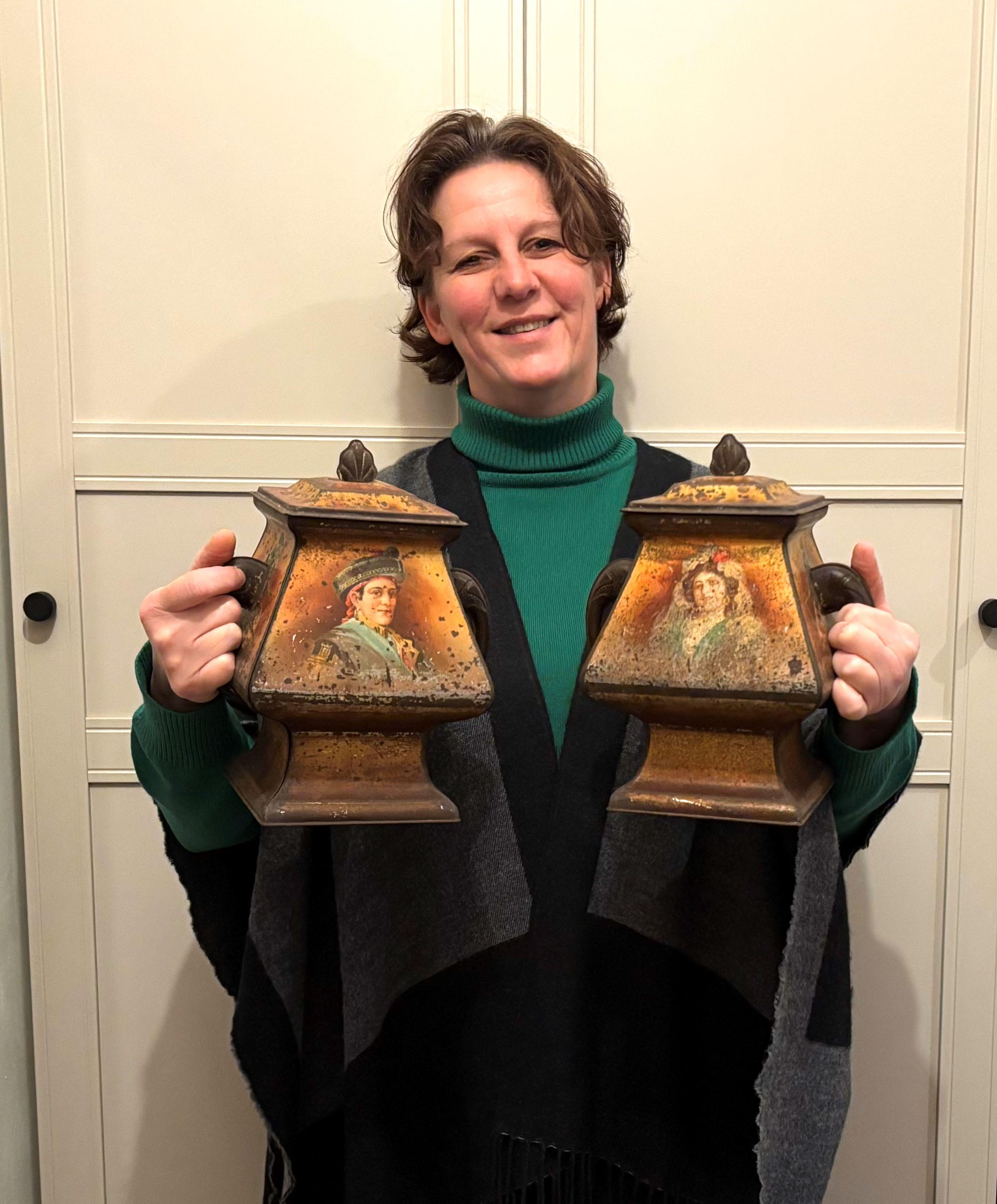 Victory V Gums tins. 
A pair of English Antique Tins - Tin Vases.
British Brand of Liquorice-flavoured lozenges,
each by hand so every sweet contained the correct amount of therapeutic ingredient.
This counter cannisters - advertising Boxes