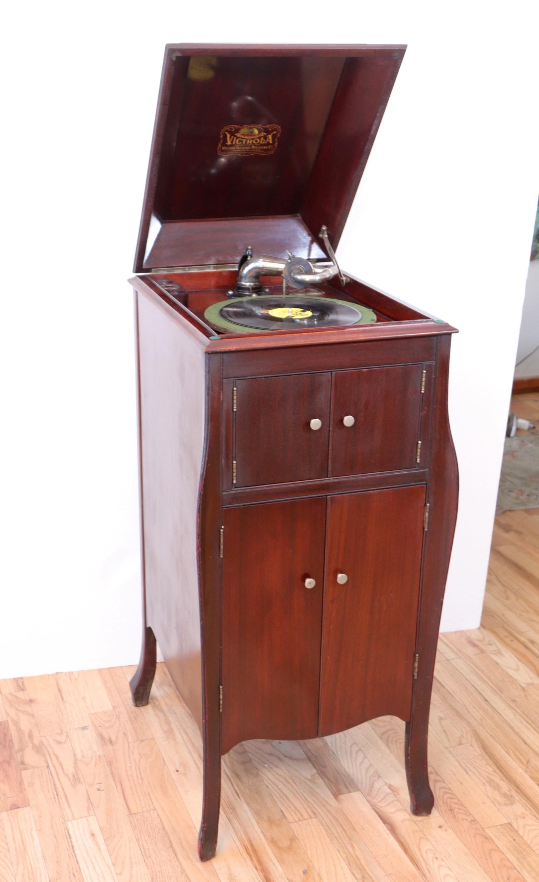 Victrola VV-X Bodenmodell Phonograph von The Victrola Talking Machine Co. (Viktorianisch) im Angebot