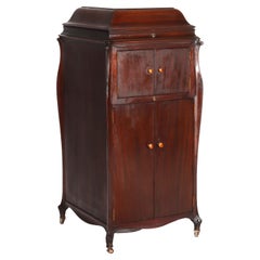 Victrola XVI in mogano, lettore di dischi verticale e dischi C1900