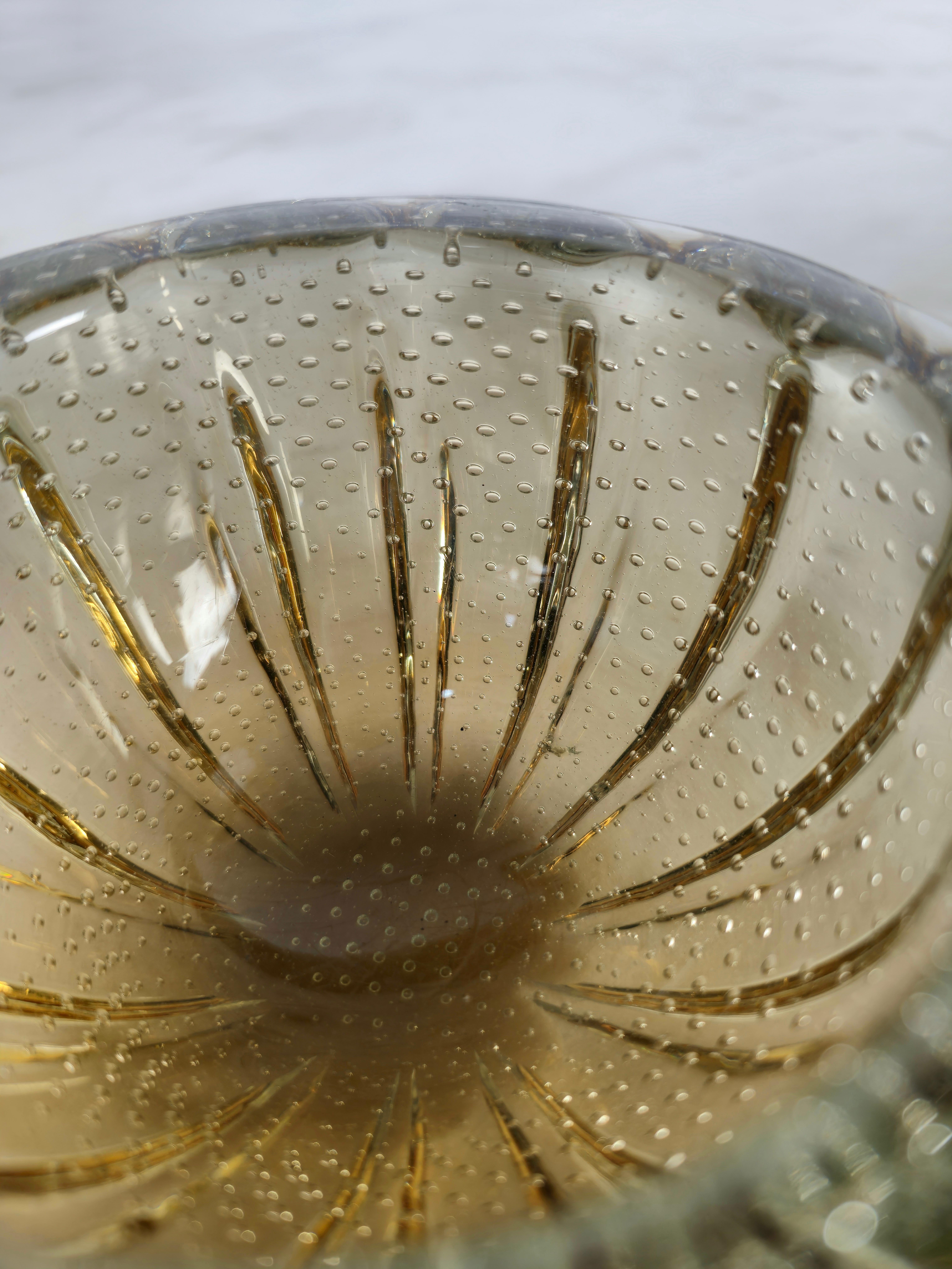 20th Century Vide-Poche Decorative Bowl Seguso Bullicante Murano Glass Sommerso, Italy, 1950s