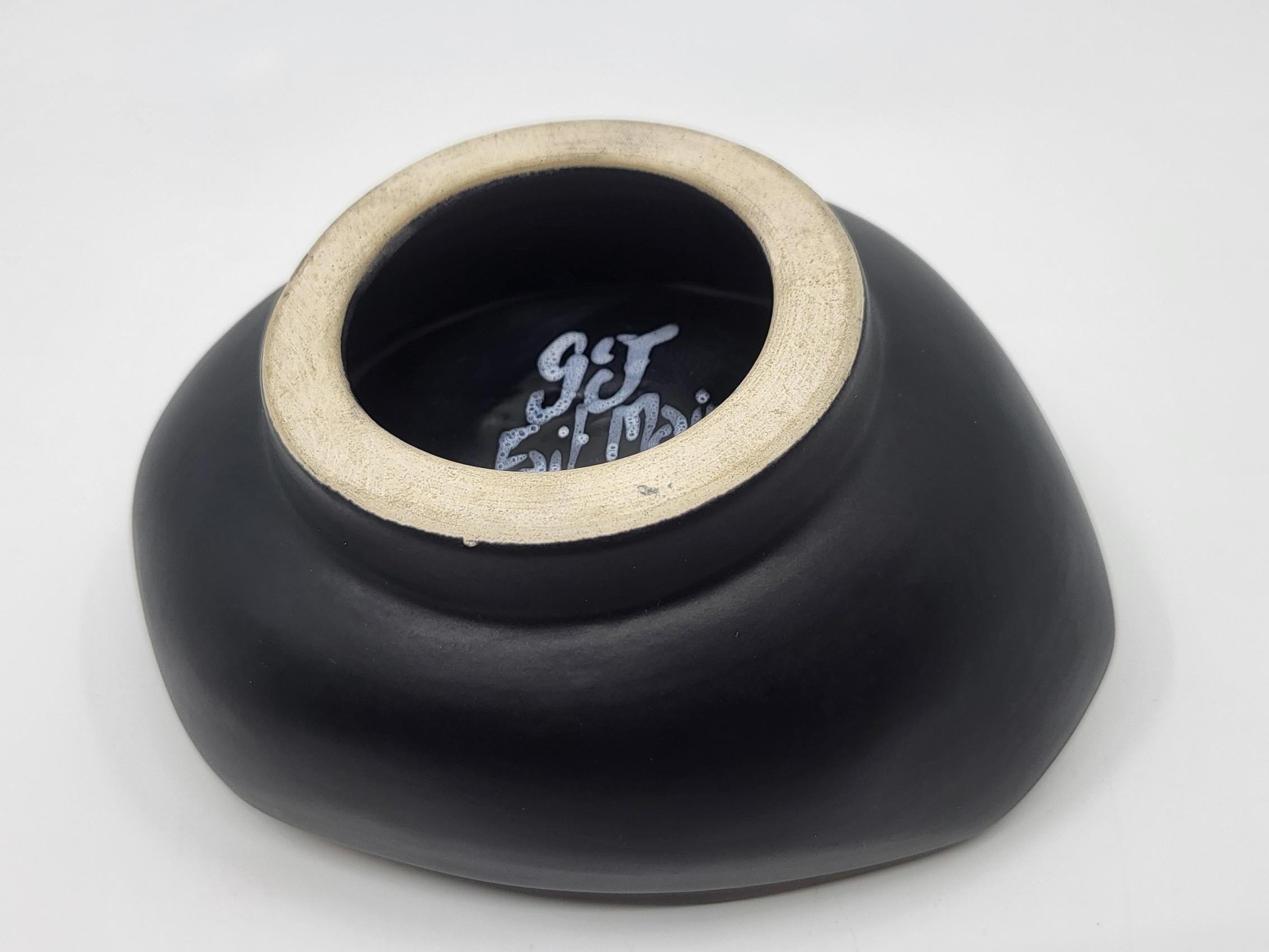 20ième siècle Vide poche Gabriel Fourmaintraux en céramique Noir Francais Circa 1950 Vintage en vente