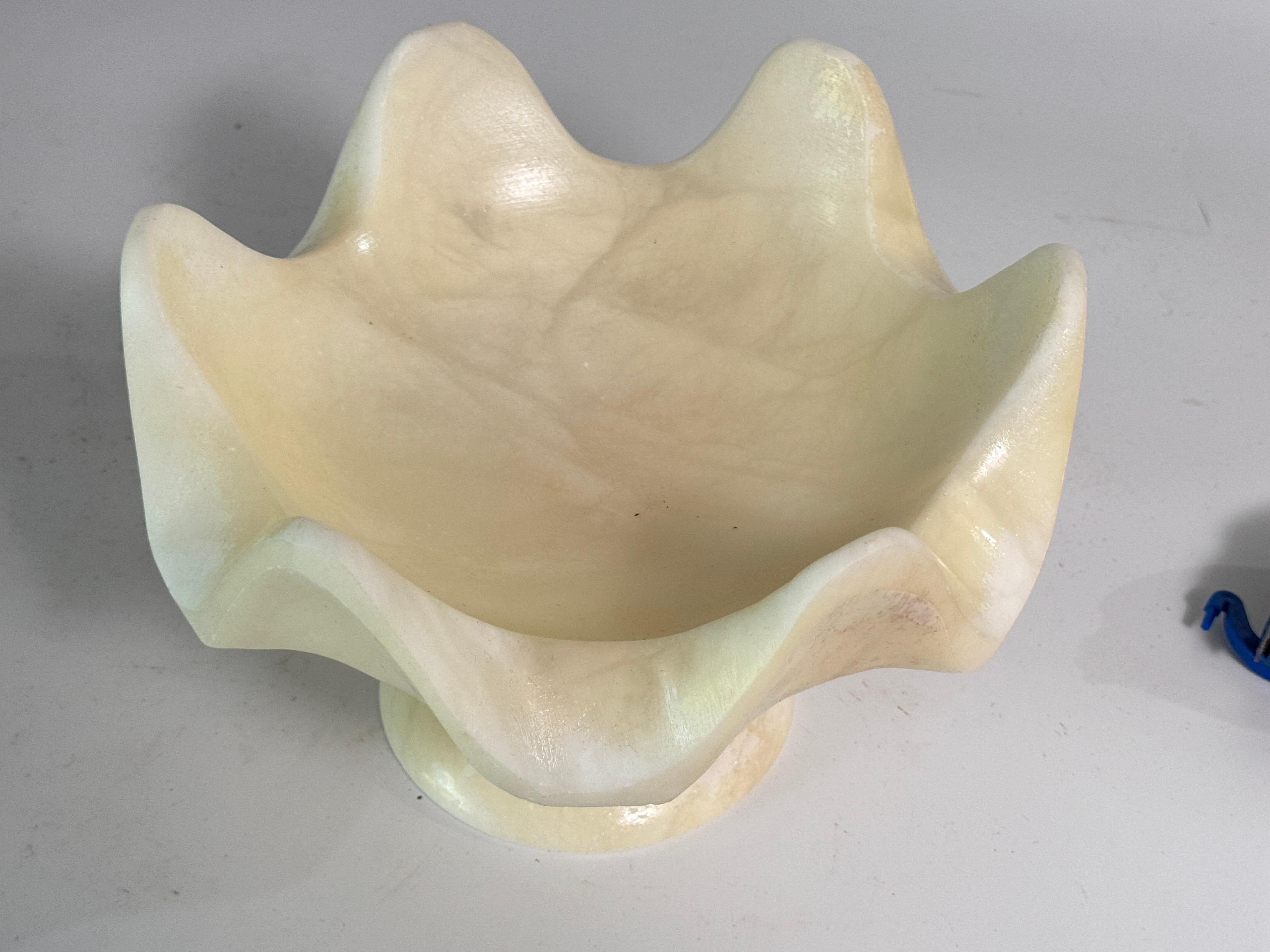 Vide Poche in Alabaster aus Italien 1960, in Farbe Weiß, Großformat im Angebot 5