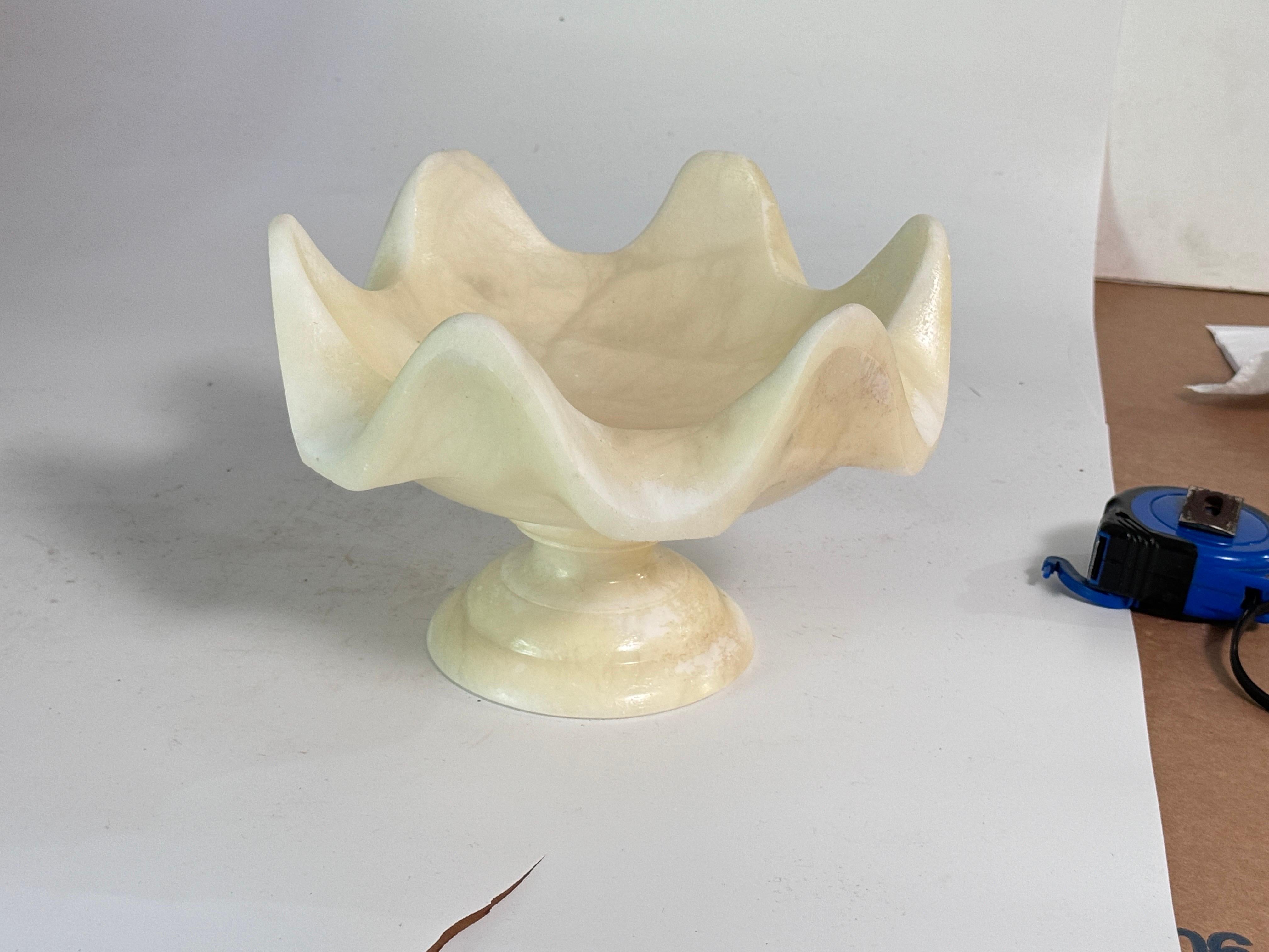 Vide Poche in Alabaster aus Italien 1960, in Farbe Weiß, Großformat im Angebot 3