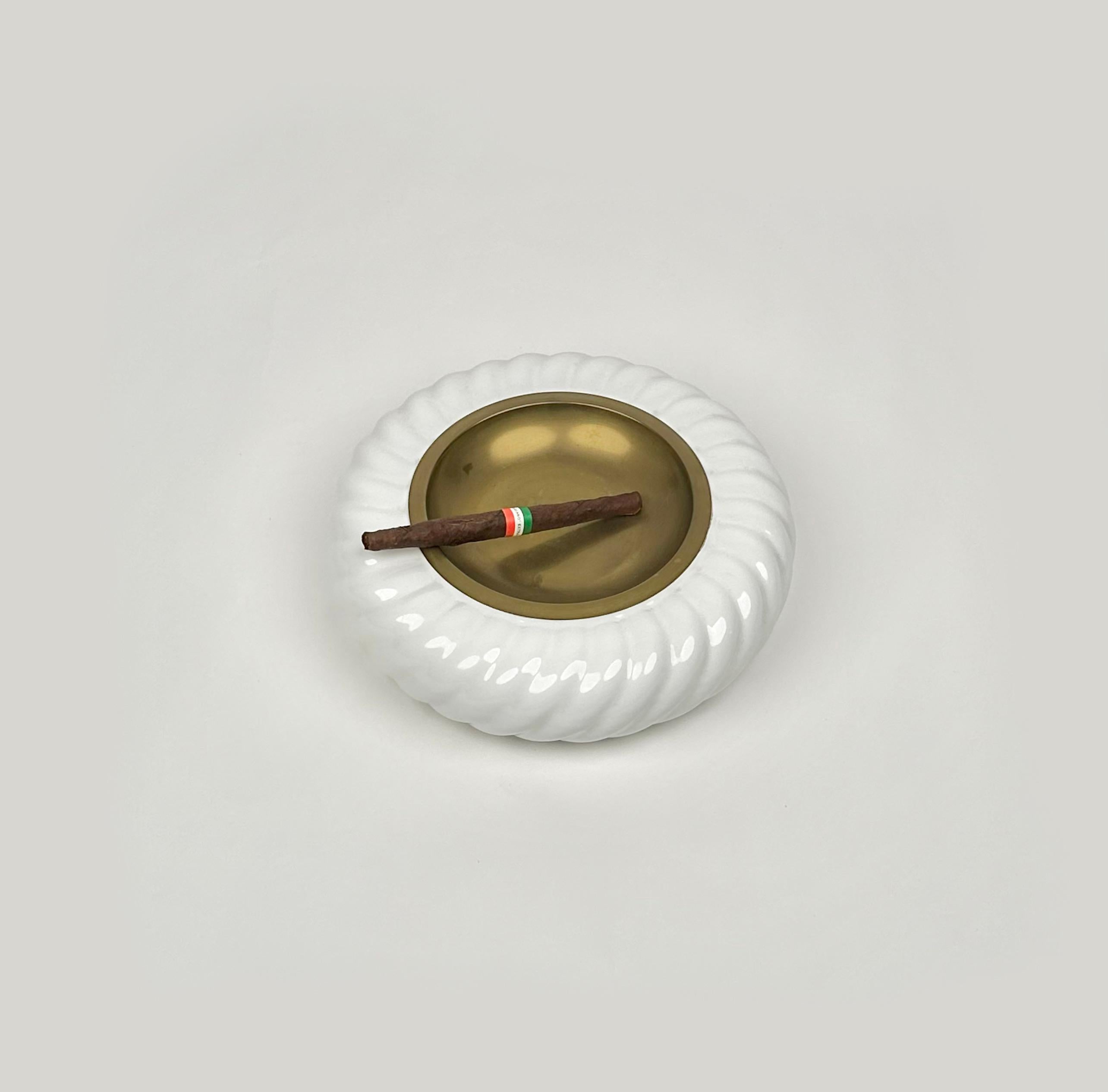 Vide-Poche or Ashtray White Ceramic and Brass by Tommaso Barbi, Italy 1970s For Sale 1