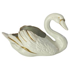 Vide Poche o cesta decorativa, escultura en forma de cisne de porcelana Italia años 70