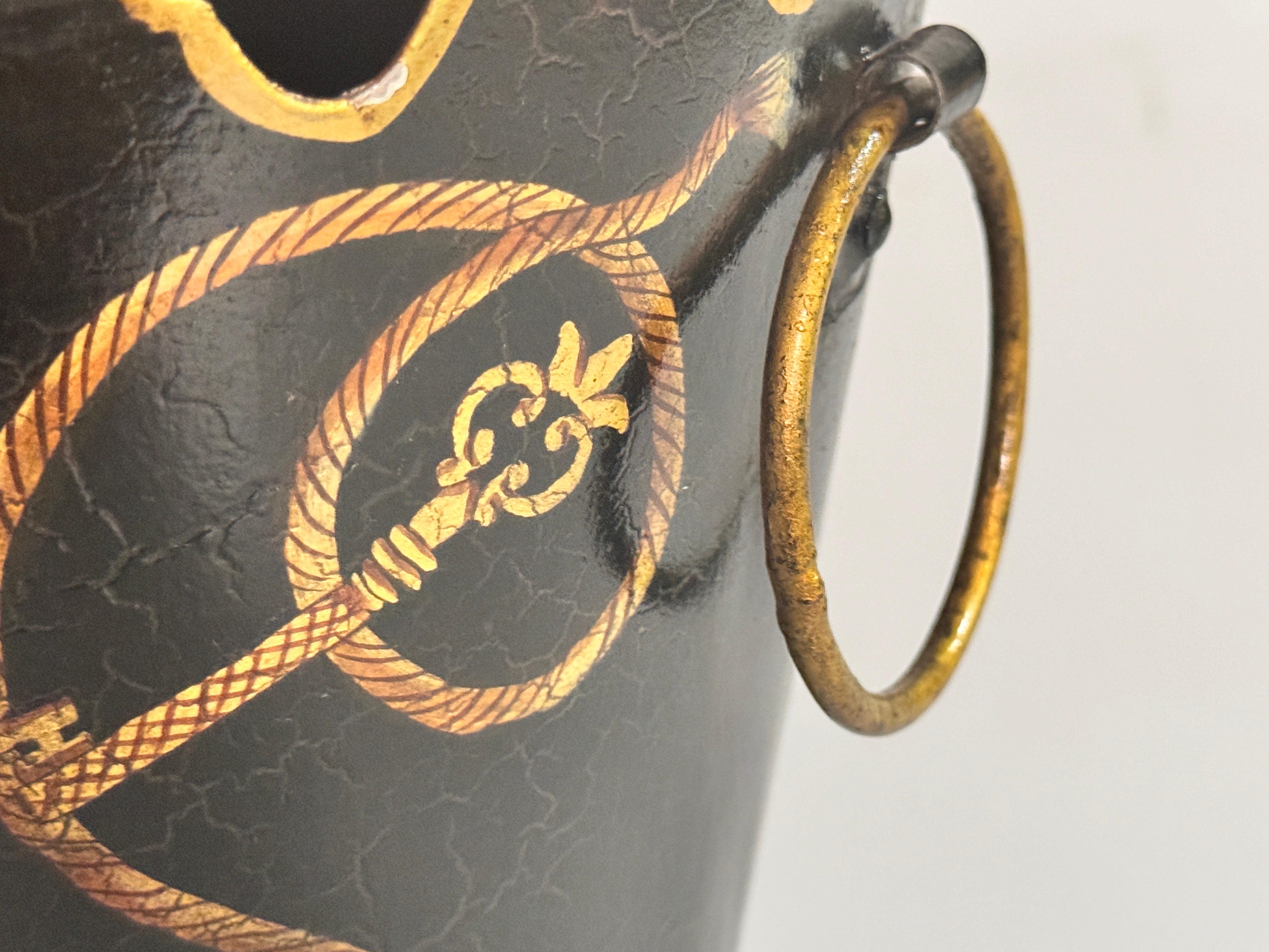 Vide poche- oder Pflanzgefäßhalter, Metall, Gold und schwarze Farbe, Frankreich 1970 im Zustand „Gut“ im Angebot in Auribeau sur Siagne, FR