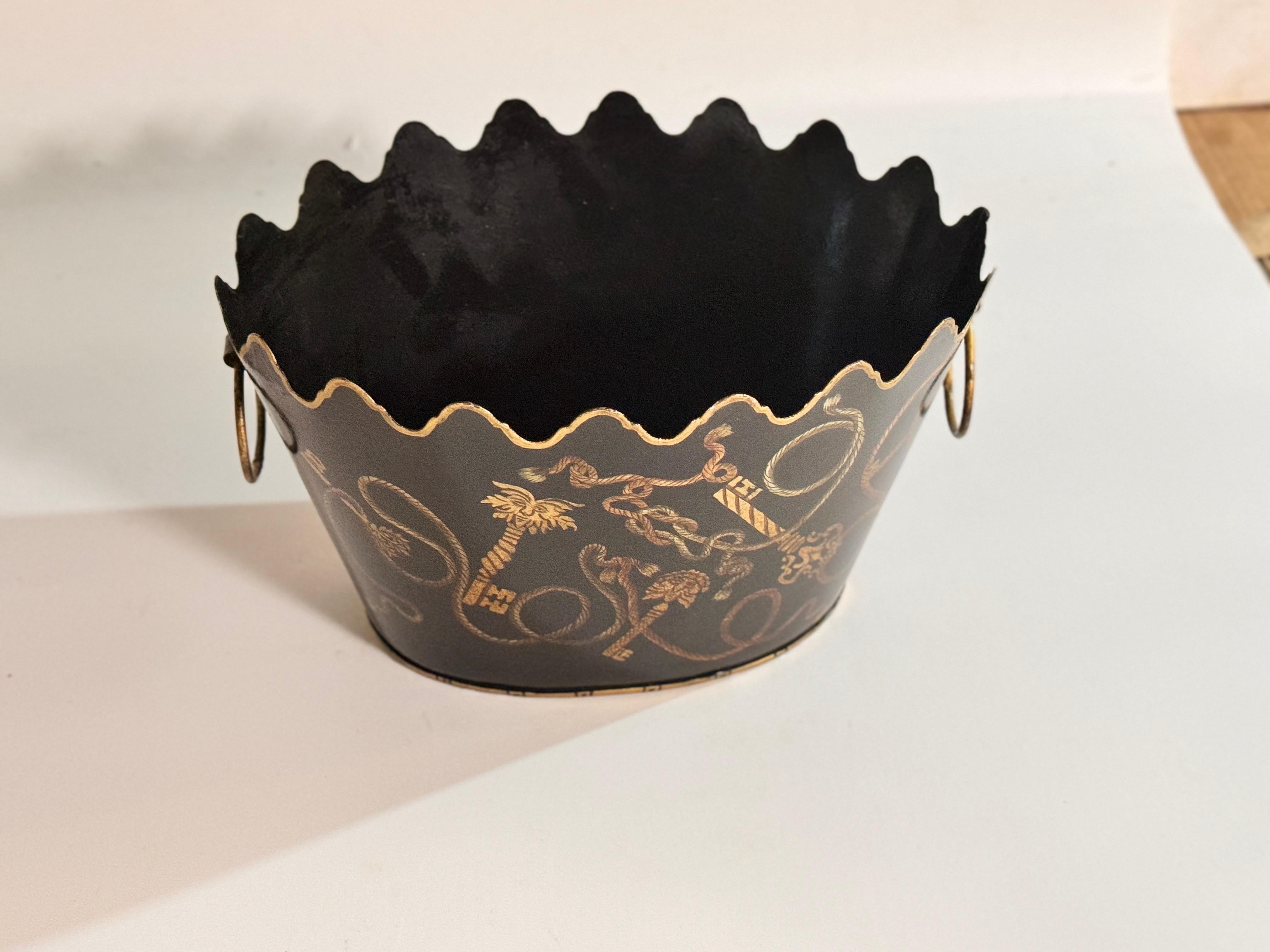 Vide poche- oder Pflanzgefäßhalter, Metall, Gold und schwarze Farbe, Frankreich 1970 im Angebot 4