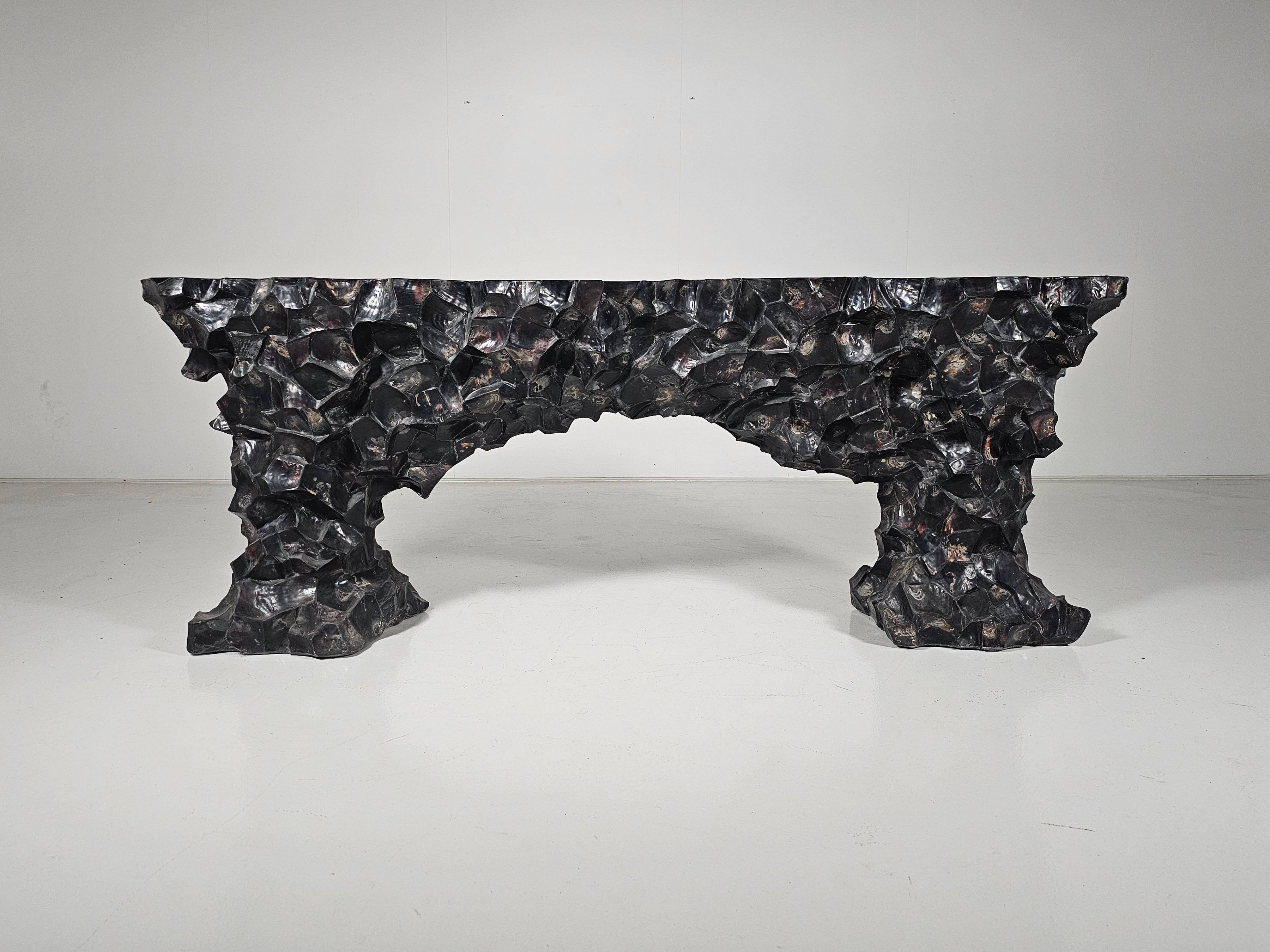 Videre Licet Shell Console by Daniele Albright and Stefan Lawrence, 2017 In Good Condition For Sale In amstelveen, NL