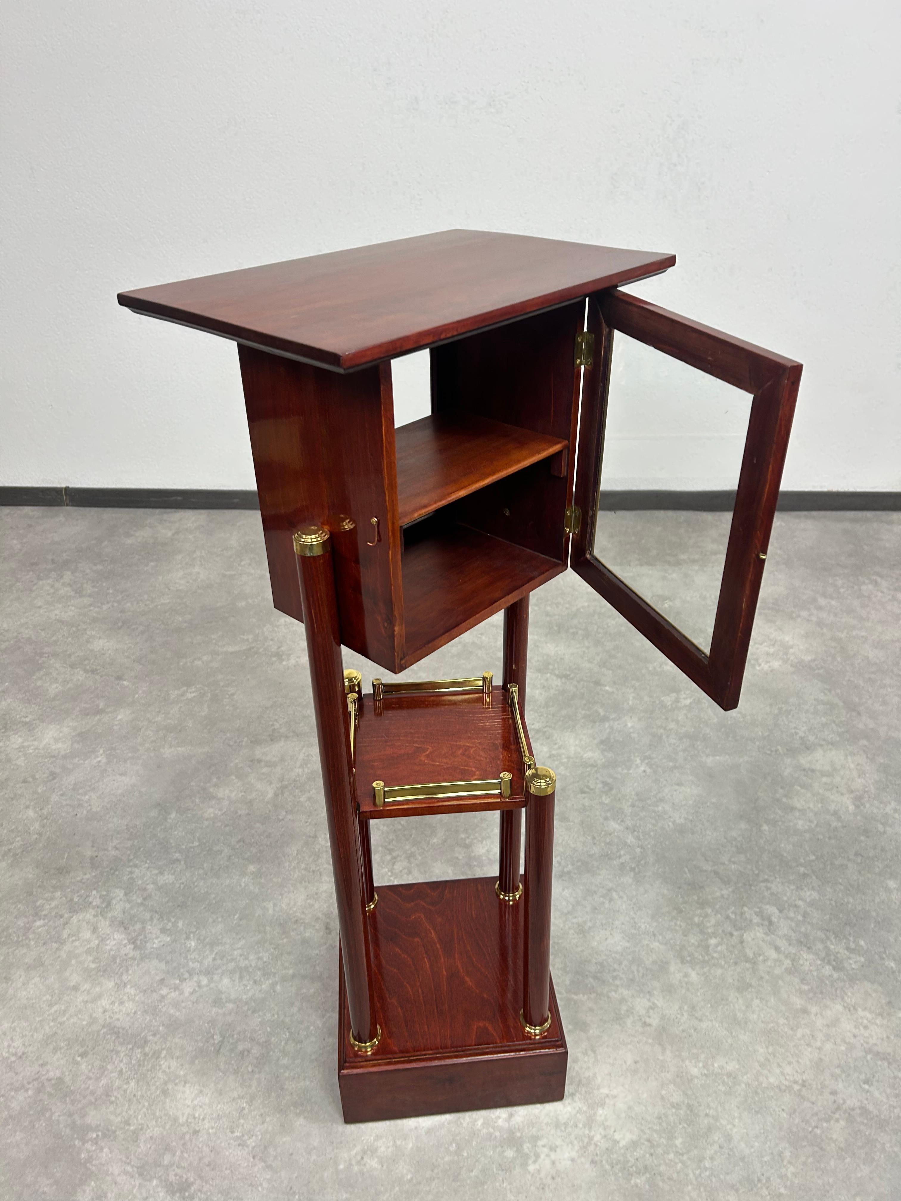 Viena Sezession Pedestal (Österreichisch) im Angebot