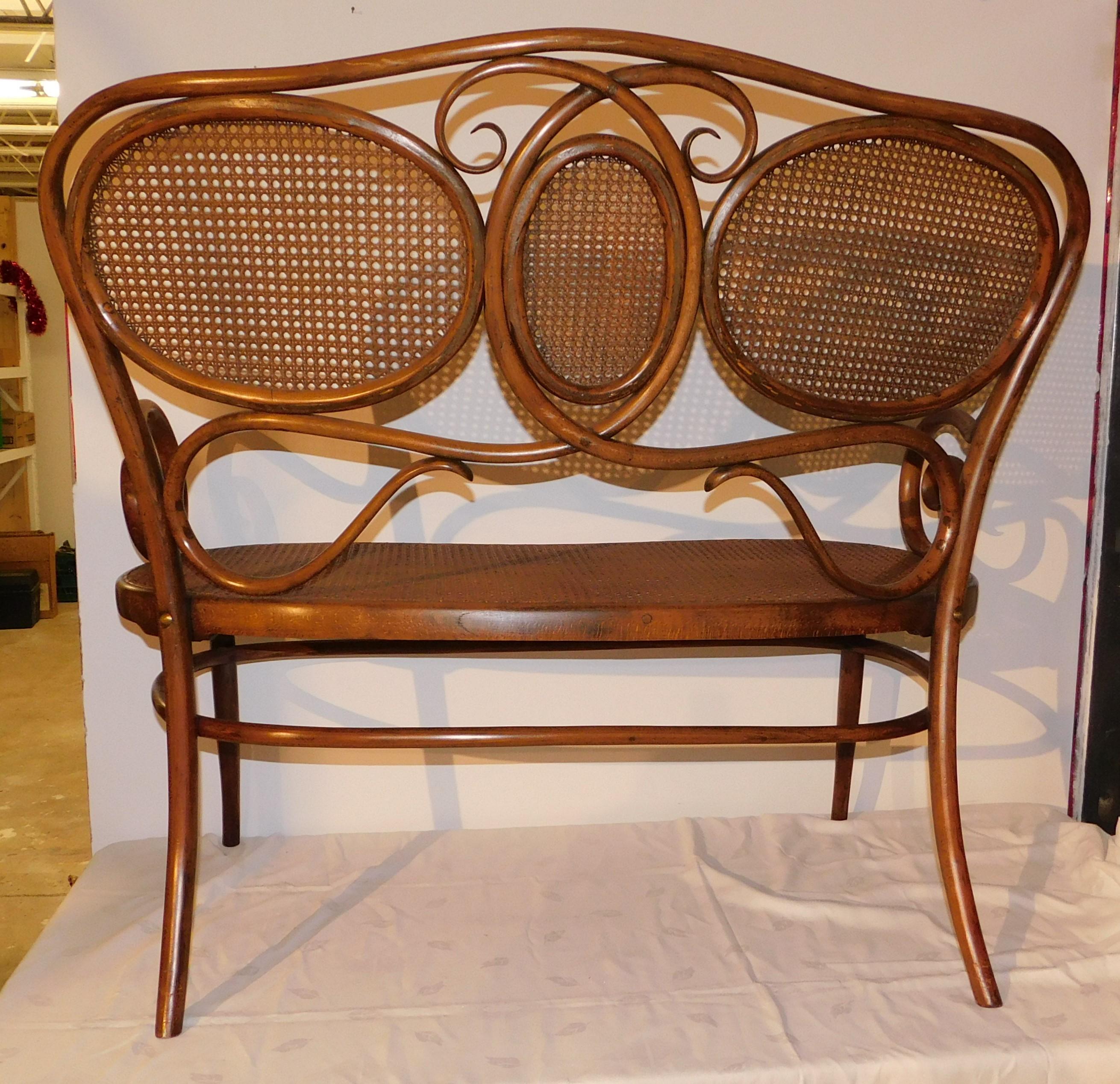 Banc en bois courbé Art Nouveau du sécessionniste viennois Gebruder Thonet 3