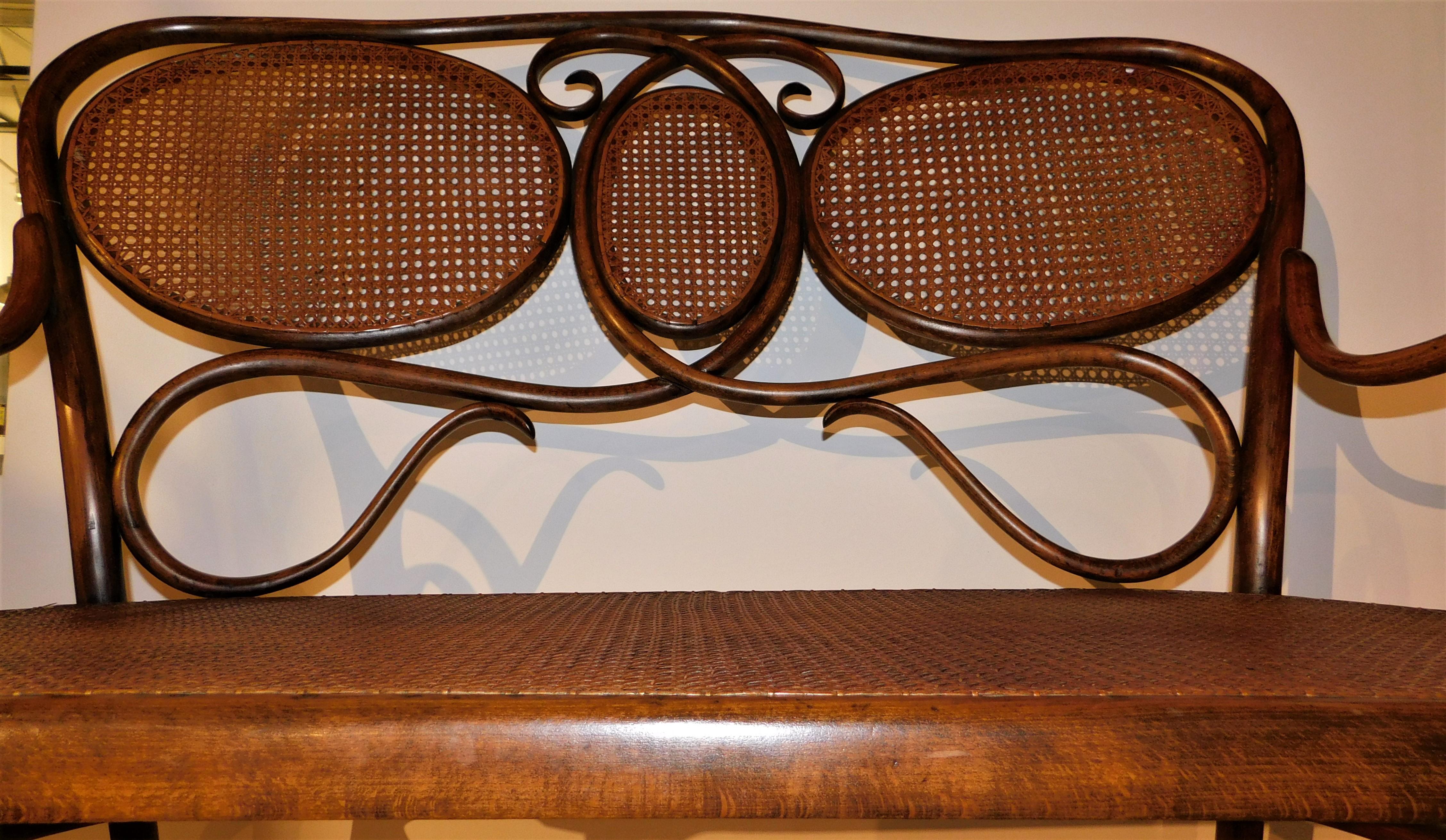 Banc en bois courbé Art Nouveau du sécessionniste viennois Gebruder Thonet 1
