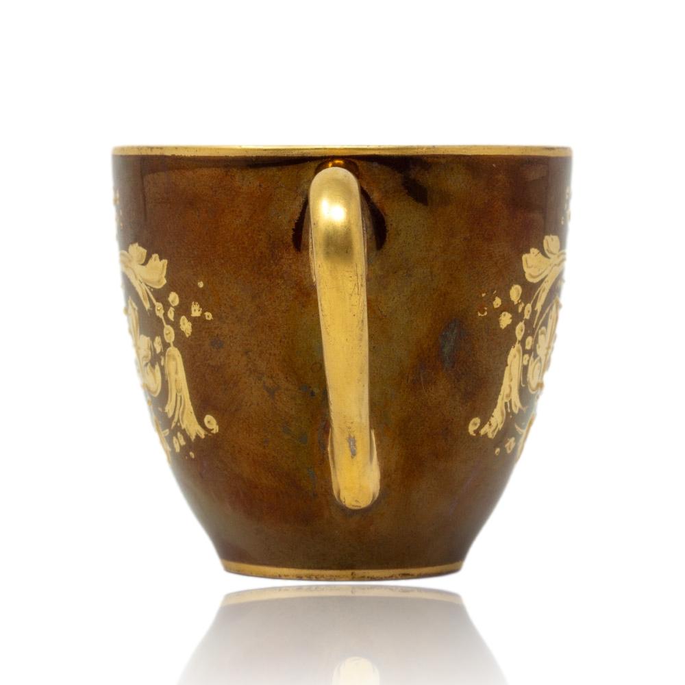 Tazza e piattino in porcellana viennese del XIX secolo in vendita 7