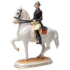 Vienne Augarten Horse Piaffe Spanish Riding School 1590 Doebrich Made circa 1950